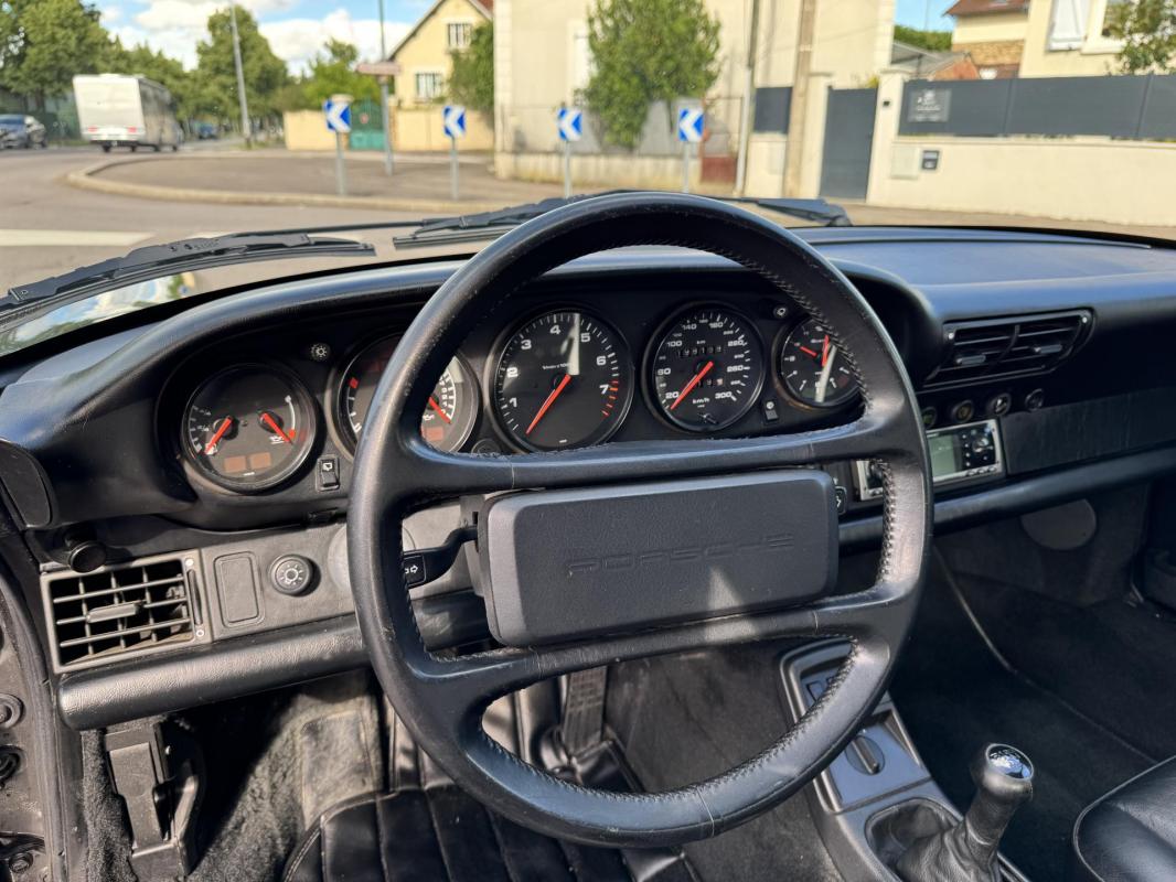 Porsche 911 3.6i - manuelle TYPE 964 COUPE Carrera 4