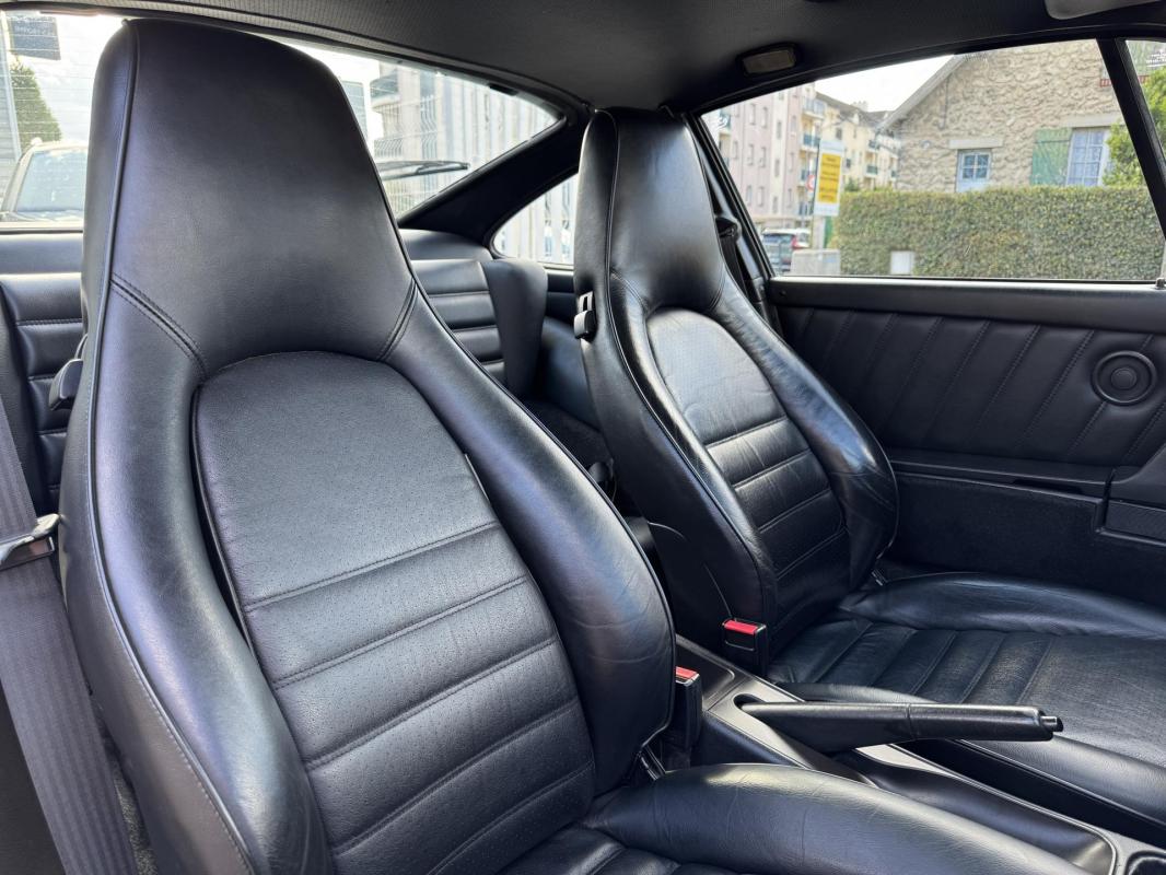 Porsche 911 3.6i - manuelle TYPE 964 COUPE Carrera 4