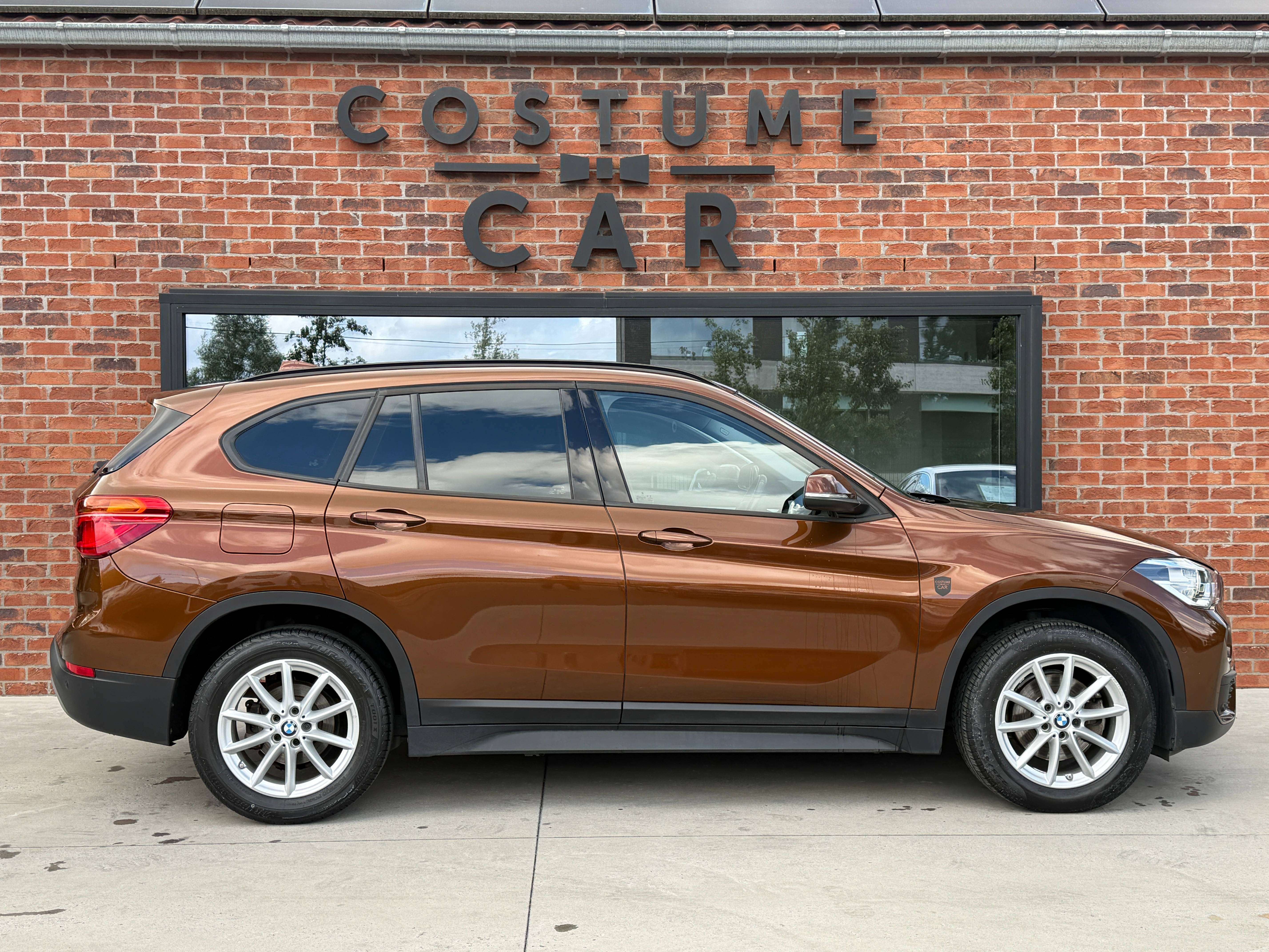 BMW X1 LED - Attelage - Radars de recul - Clim auto - Hayon électrique
