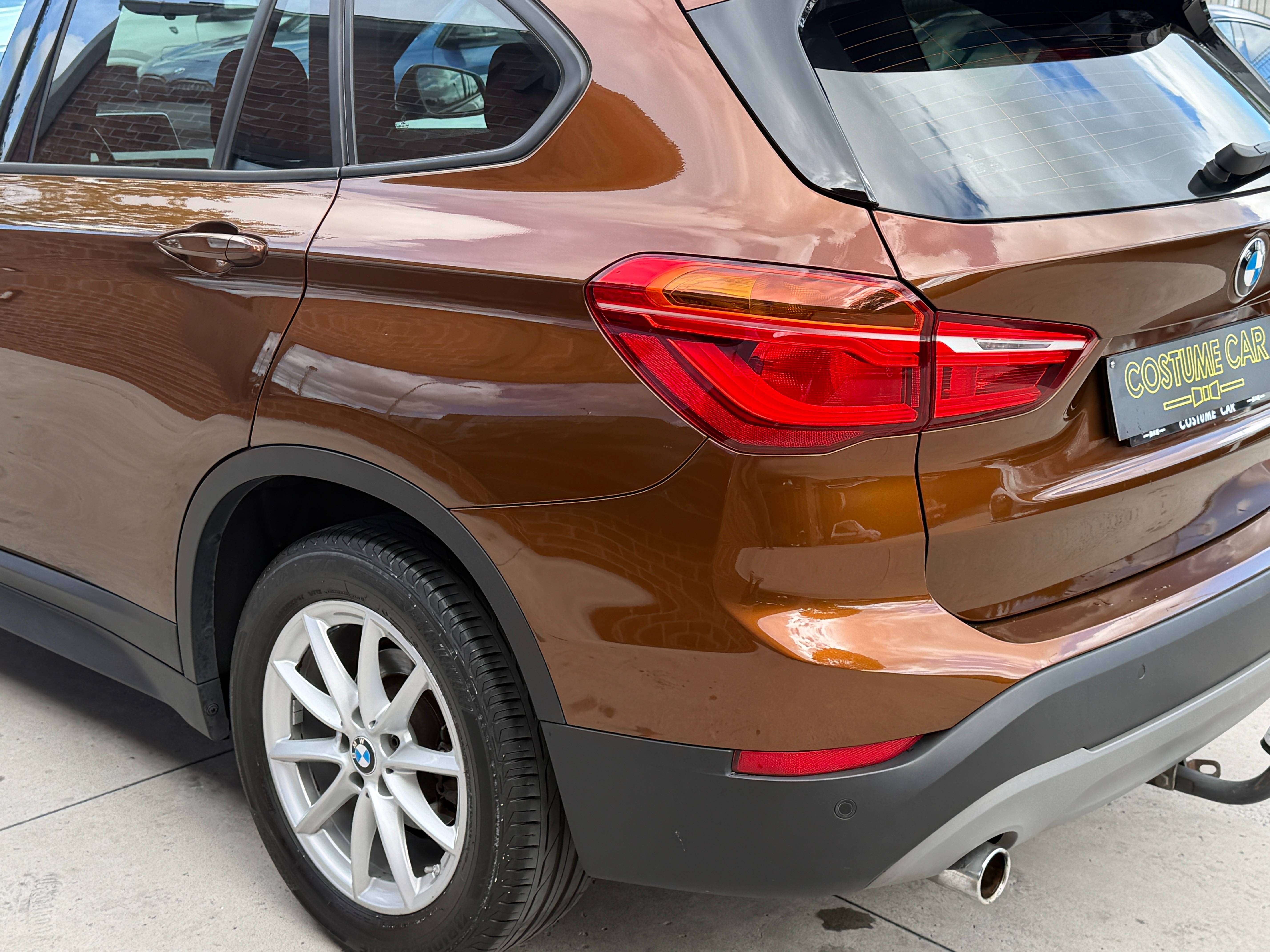BMW X1 LED - Attelage - Radars de recul - Clim auto - Hayon électrique