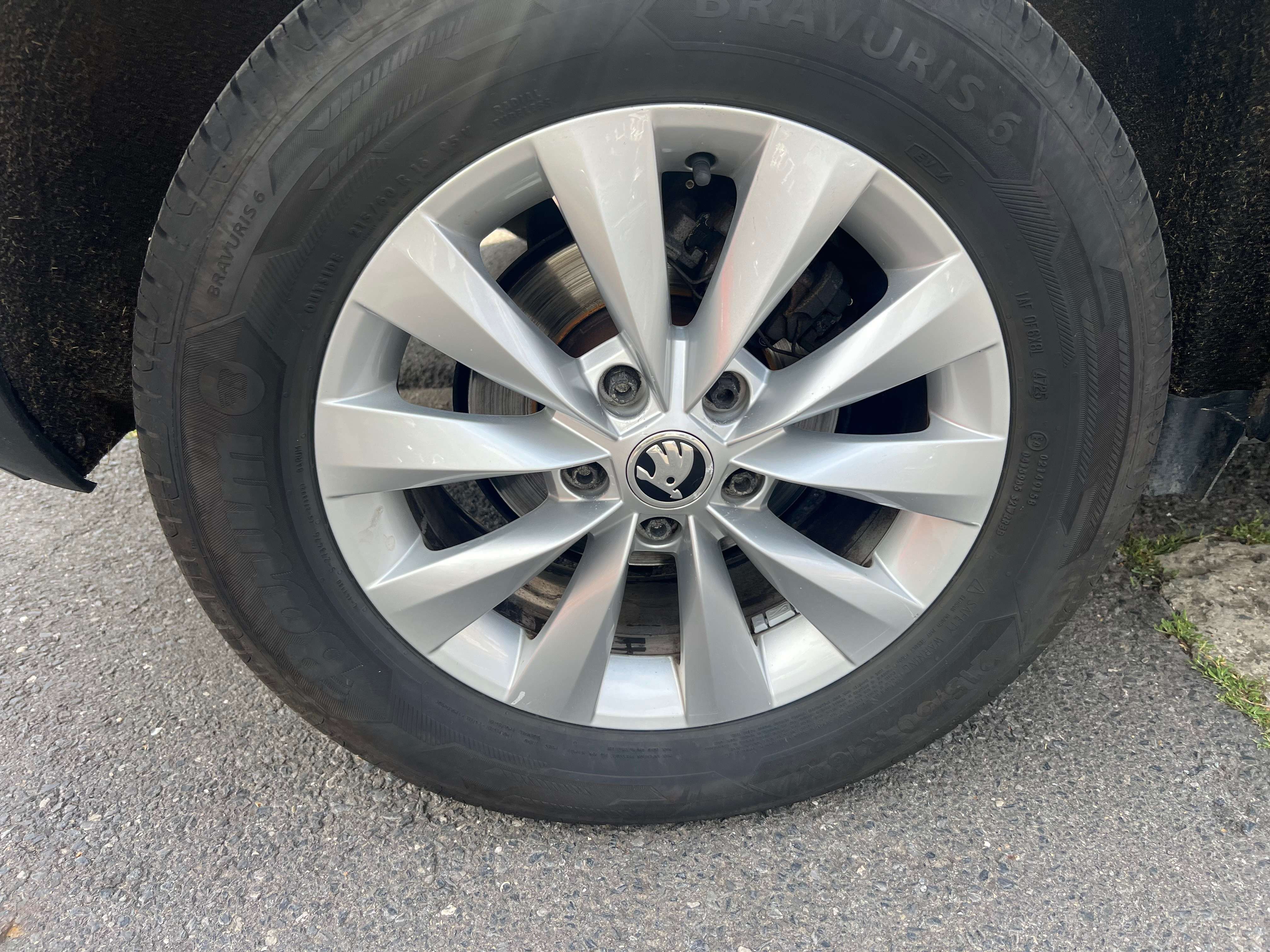 Skoda Karoq 1.0 TSI Ambition DSG AUTOMATIQUE GPS CAMÉRA GARANTIE CRÉDIT 100%