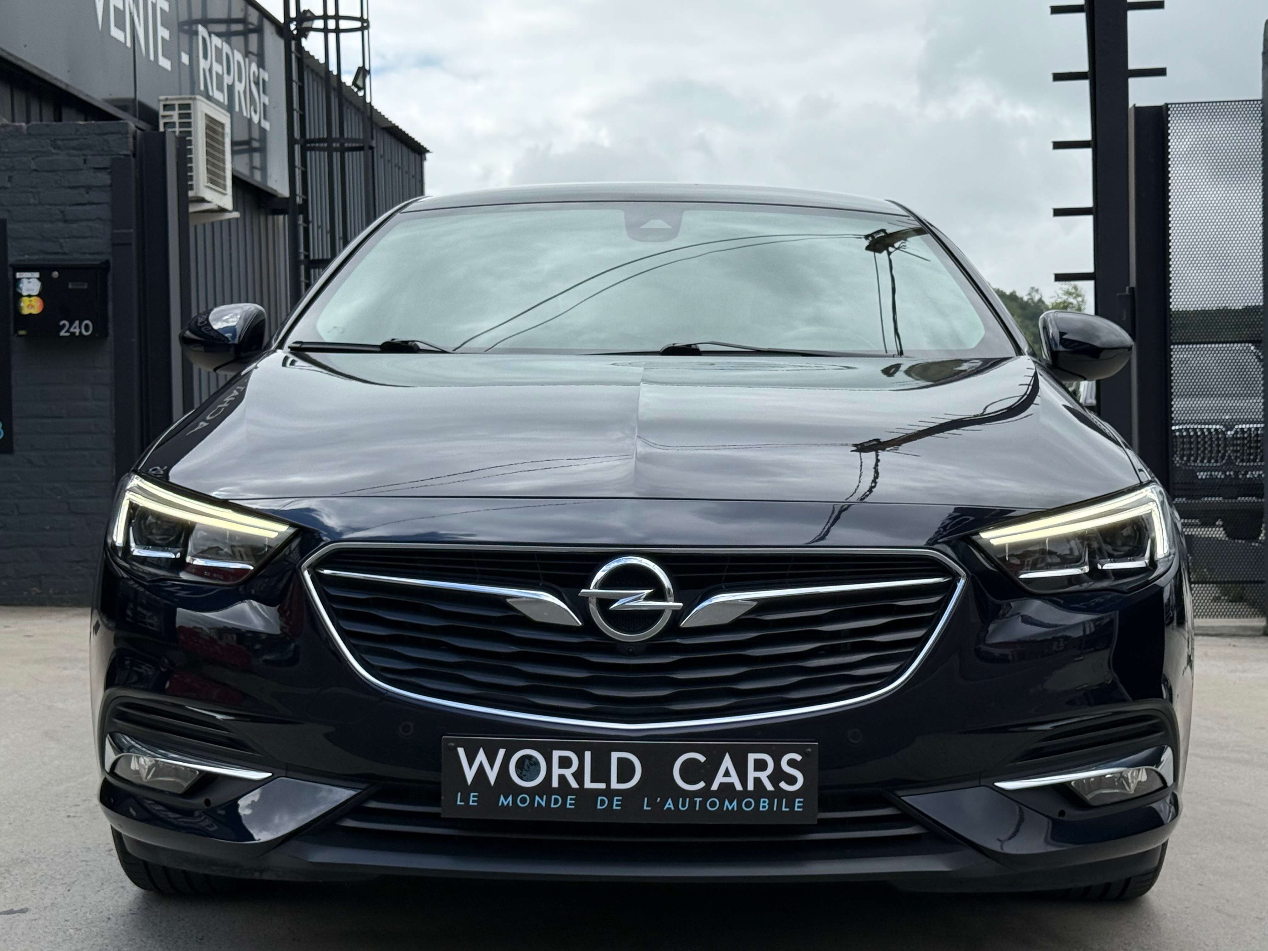 Opel Insignia Grand Sport 1.6 CDTI - COCKPIT - NAVIGATION - CAMERA - ANGLES MORT - FRONT ASSIST - CAM360° - FULL OPTION