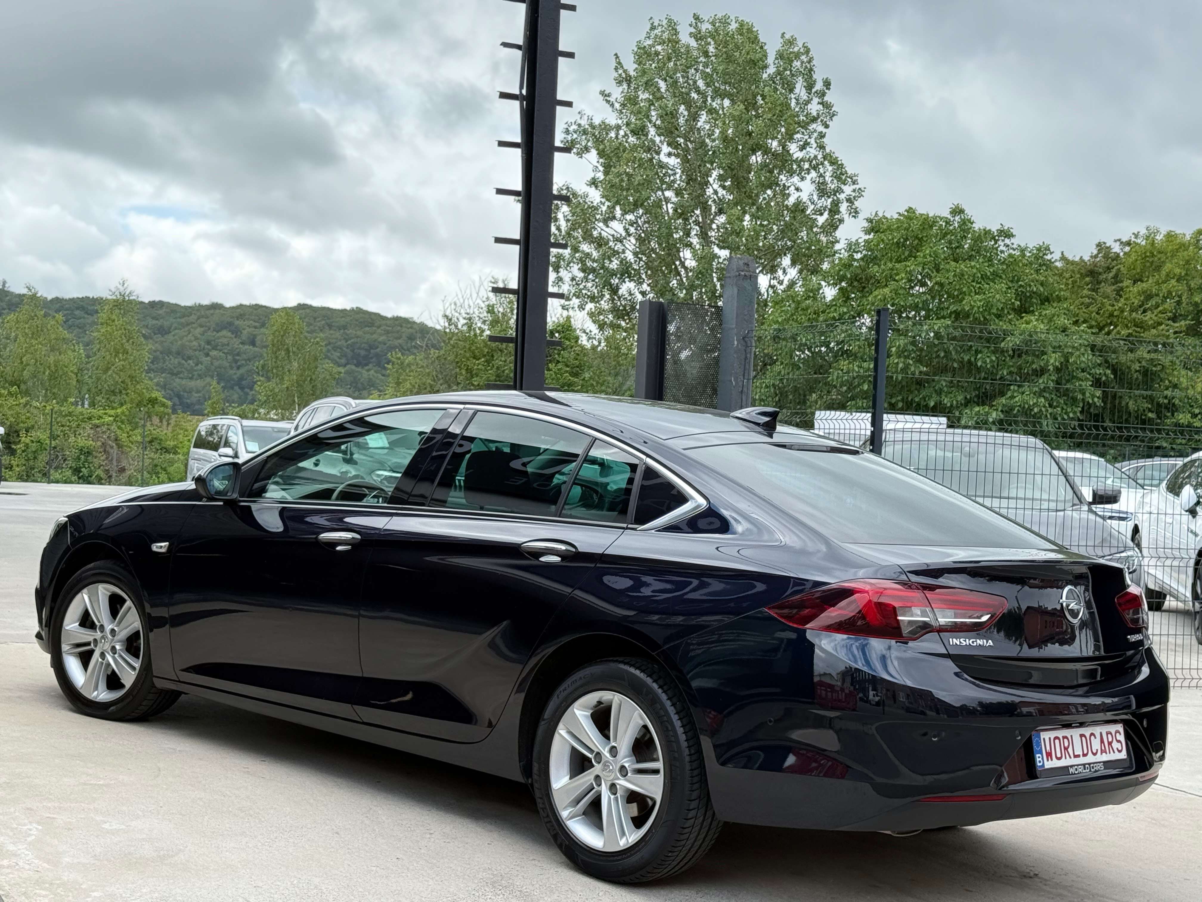 Opel Insignia Grand Sport 1.6 CDTI - COCKPIT - NAVIGATION - CAMERA - ANGLES MORT - FRONT ASSIST - CAM360° - FULL OPTION