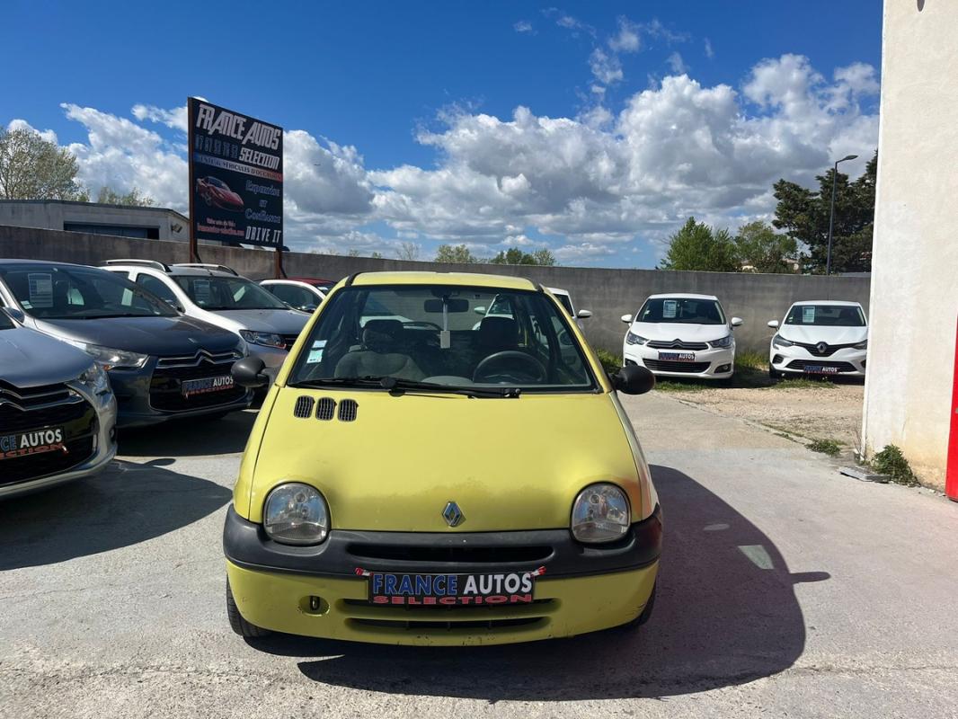 Renault Twingo 1.2L 60 CH ESSENCE - TRÈS ÉCONOMIQUE ET IDÉAL POUR UN JEUNE CONDUCTEUR