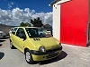 Renault Twingo 1.2L 60 CH ESSENCE - TRÈS ÉCONOMIQUE ET IDÉAL POUR UN JEUNE CONDUCTEUR thumbnail