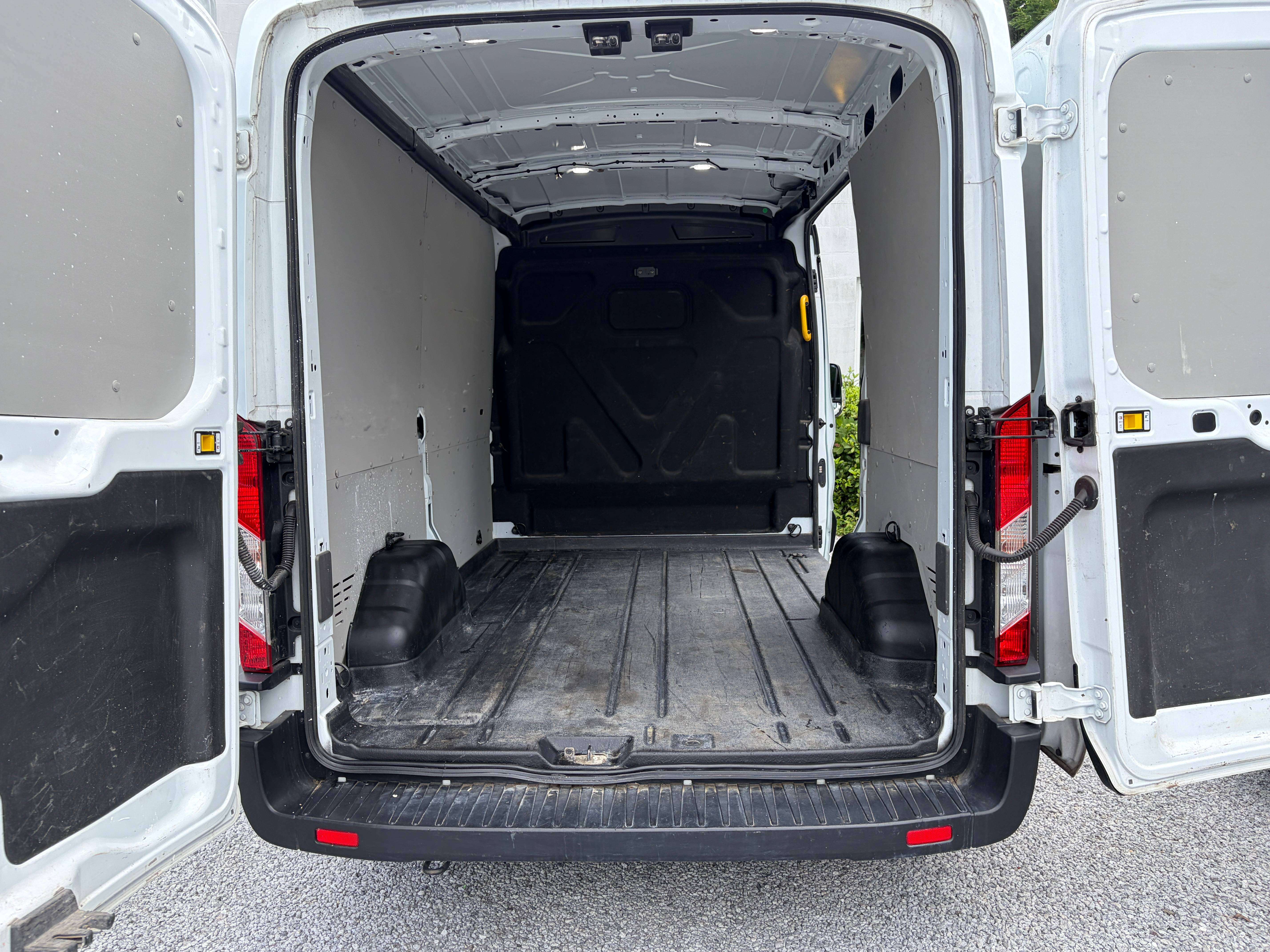 Ford Transit 2.0tdci 3pl., Airco, Bluetooth, 1j Garantie