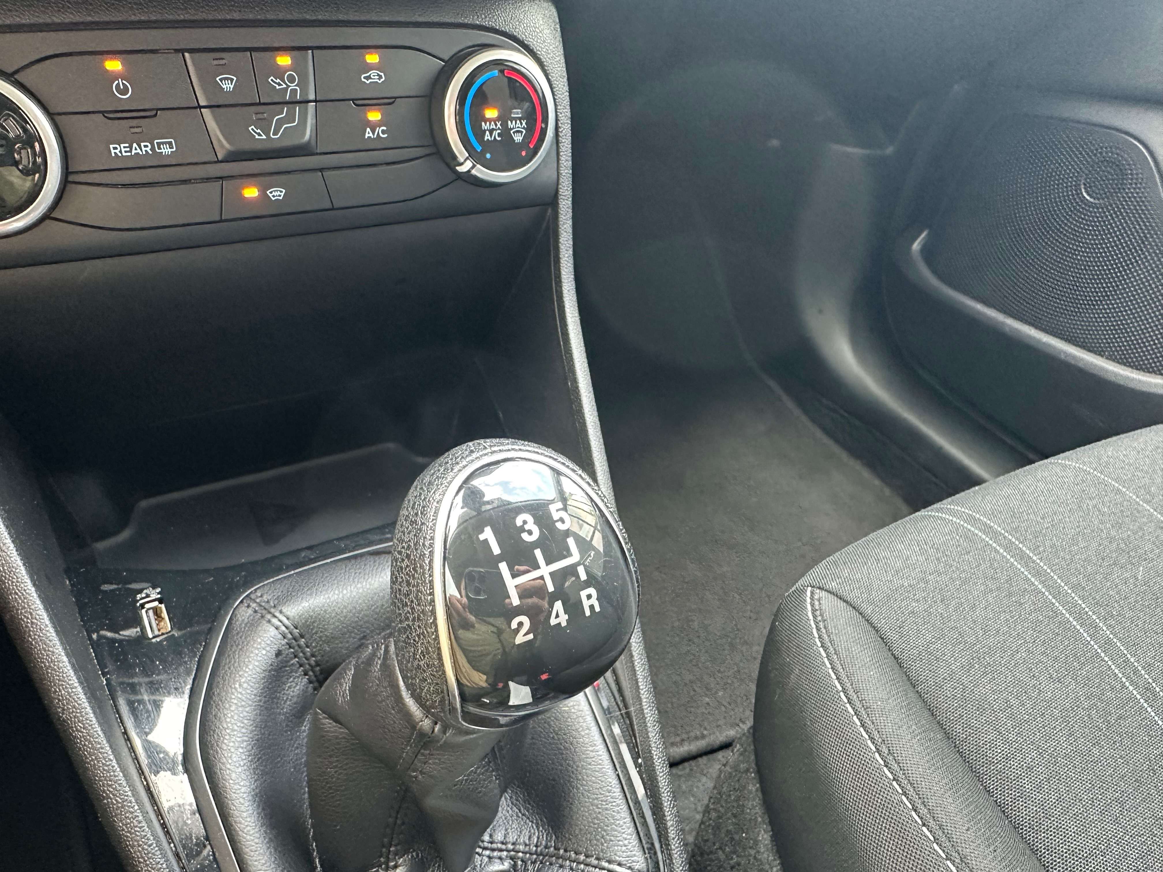 Ford Fiesta 1.1i 5 deurs Airco Comfort Pack