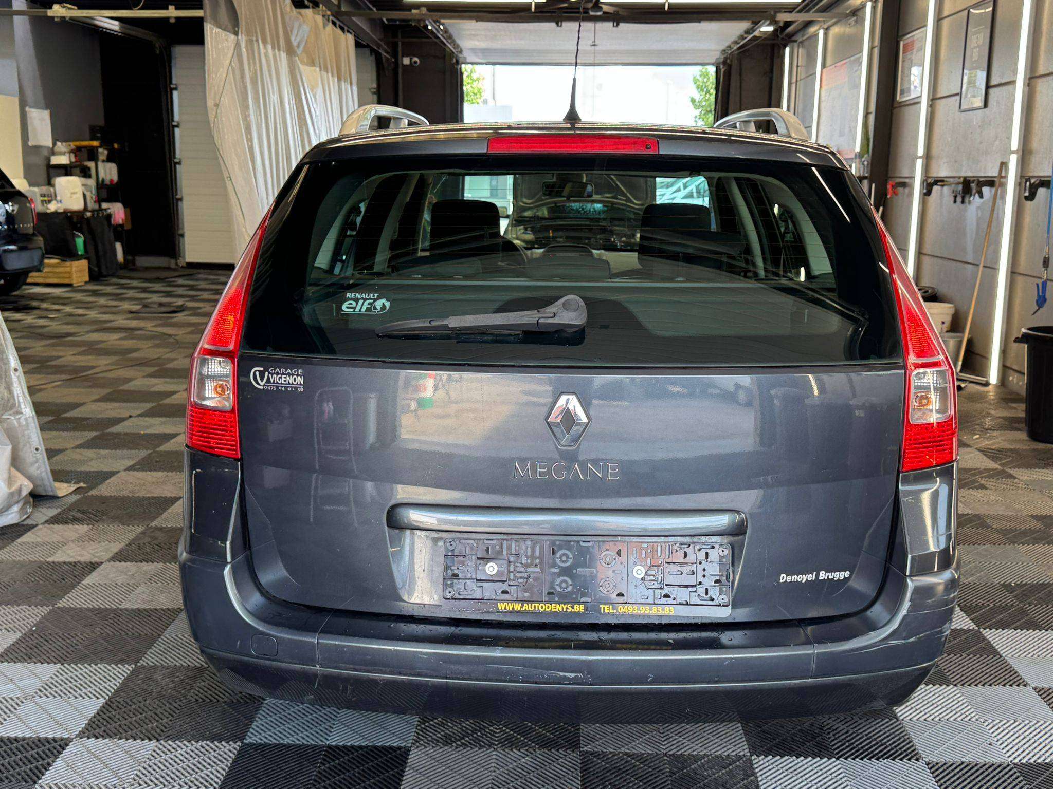 Renault Megane BENZINE bj2009 MANUEEL 122000KM