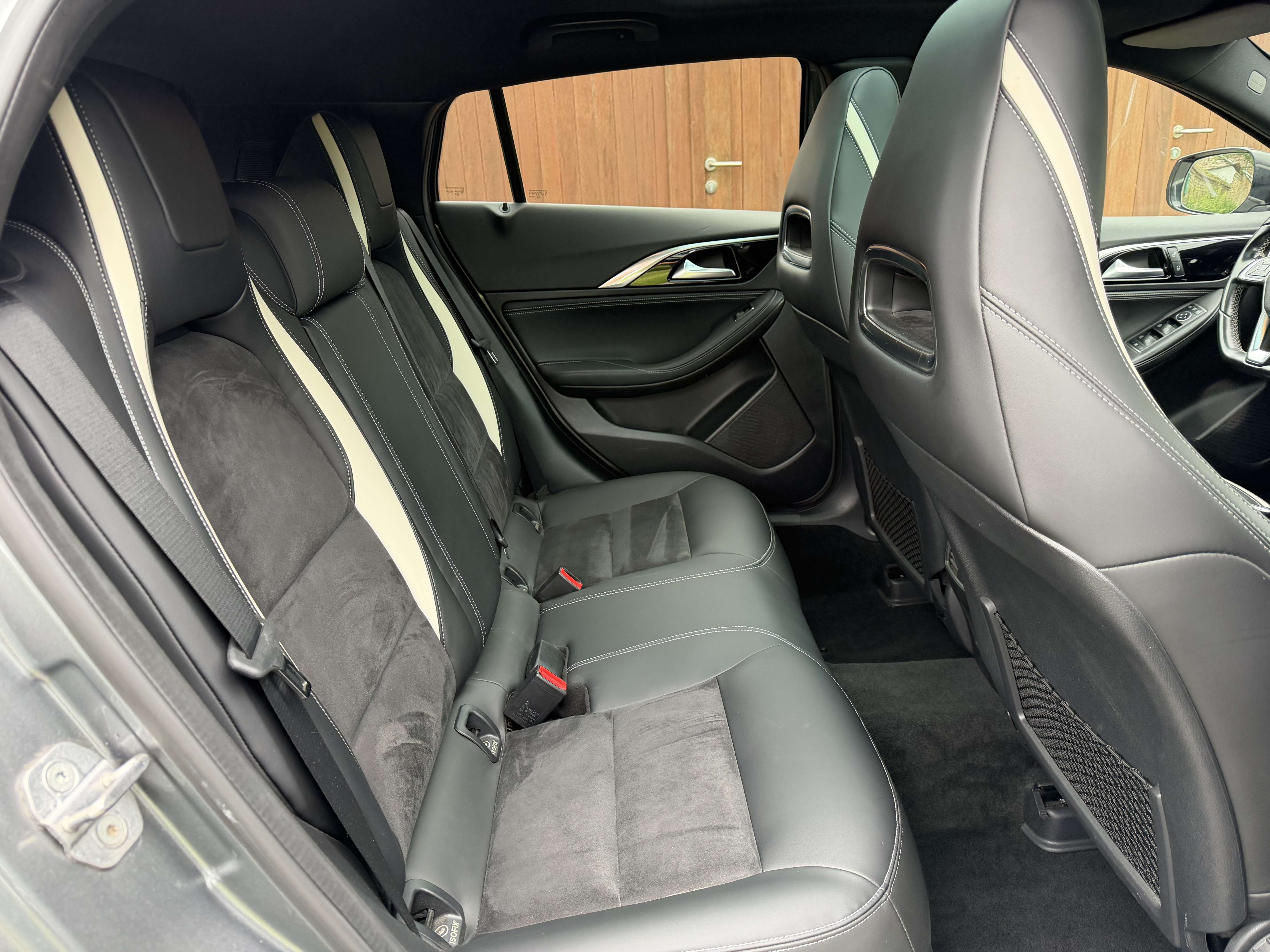 Infiniti Q30 S 1.6 Turbo Sport DCT *CAM*CRUISE*PANO*