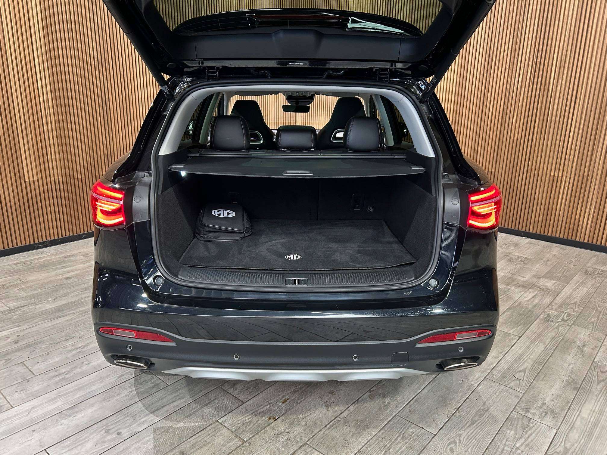 MG EHS 1.5T PHEV Luxury Alu18"/Acc/Pano/Led/Leder/SportZet/Gps/Cam360/Keyless *1j garantie*