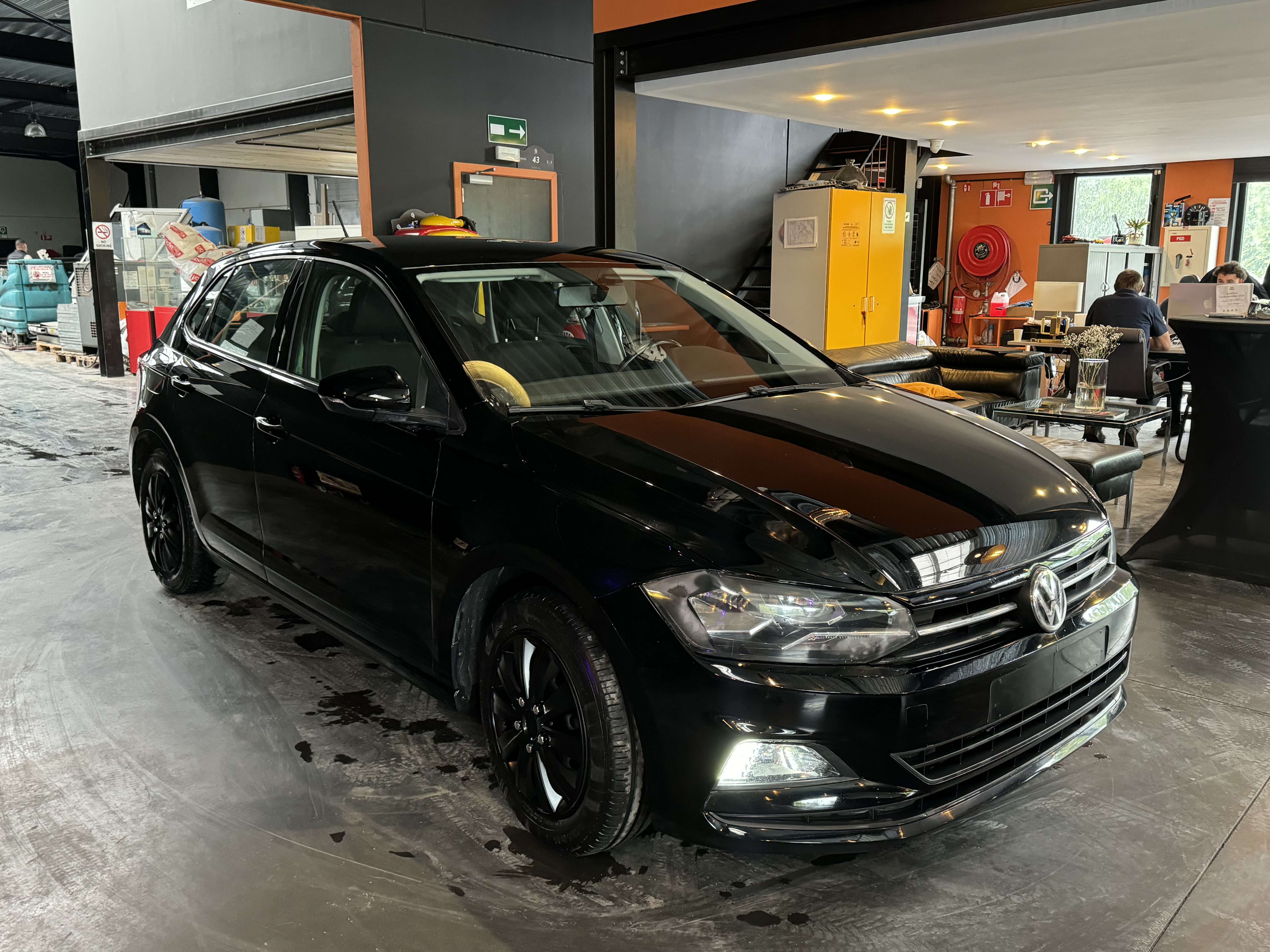 Volkswagen Polo 1.6 - A/C - MEDIA/TEL - NAVI - REGULATEUR DE VITESSE