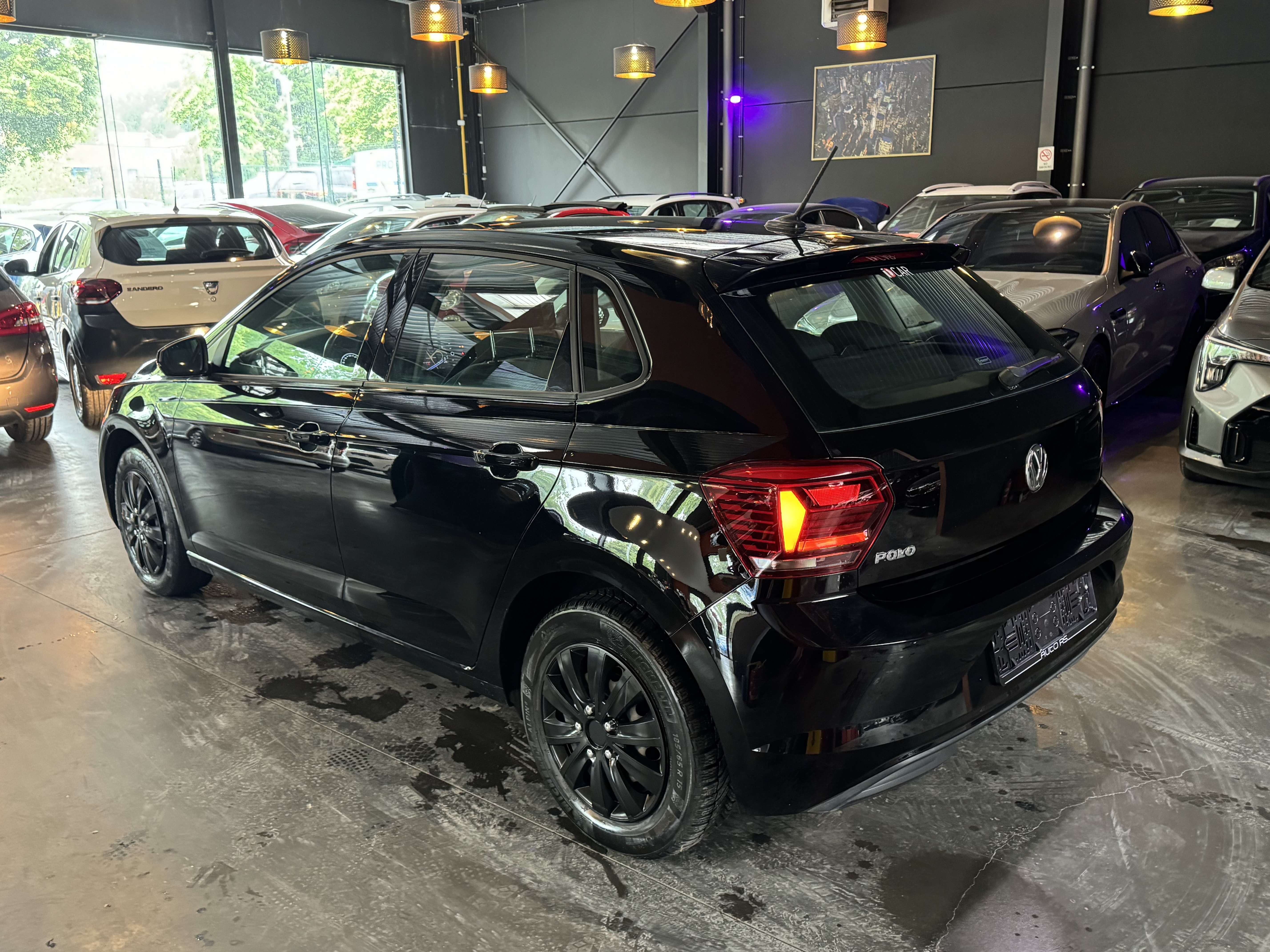 Volkswagen Polo 1.6 - A/C - MEDIA/TEL - NAVI - REGULATEUR DE VITESSE