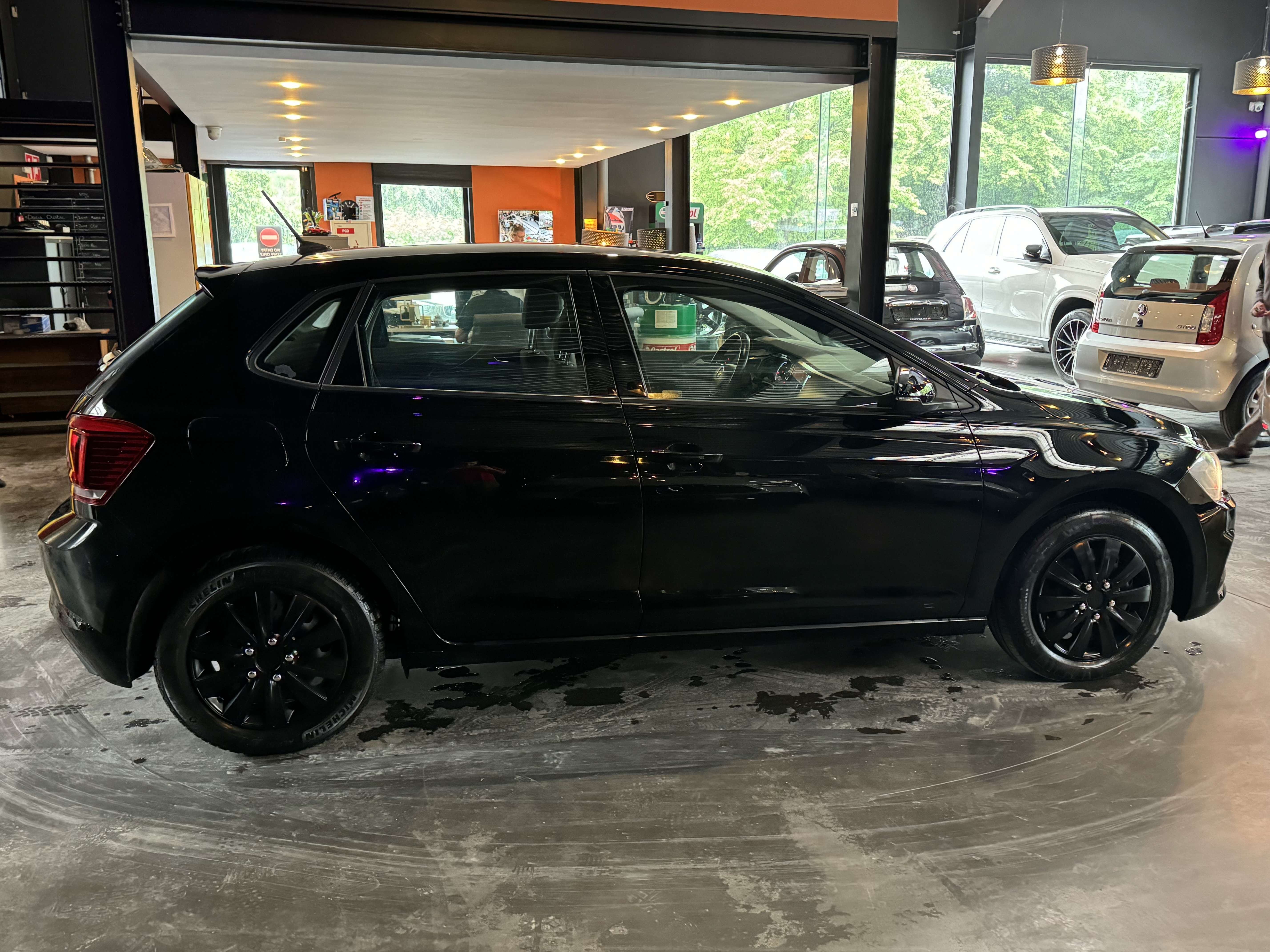 Volkswagen Polo 1.6 - A/C - MEDIA/TEL - NAVI - REGULATEUR DE VITESSE