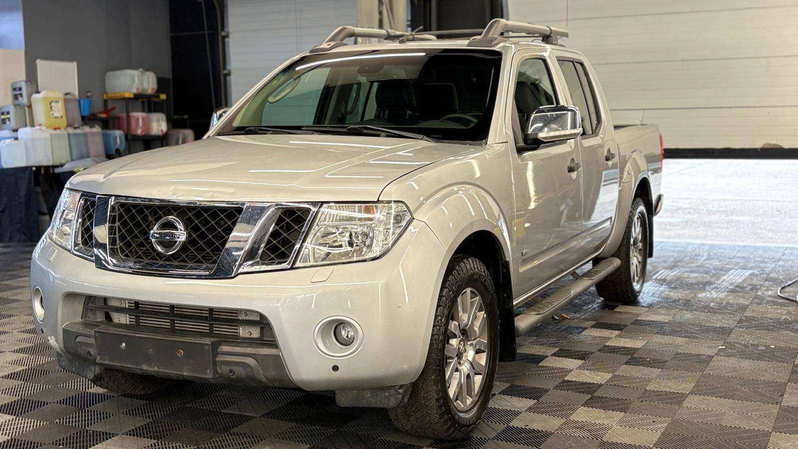 Nissan Navara 3.0 dCi V6 bj. 2013 AUTOMATIQUE 230pk Probleem boite