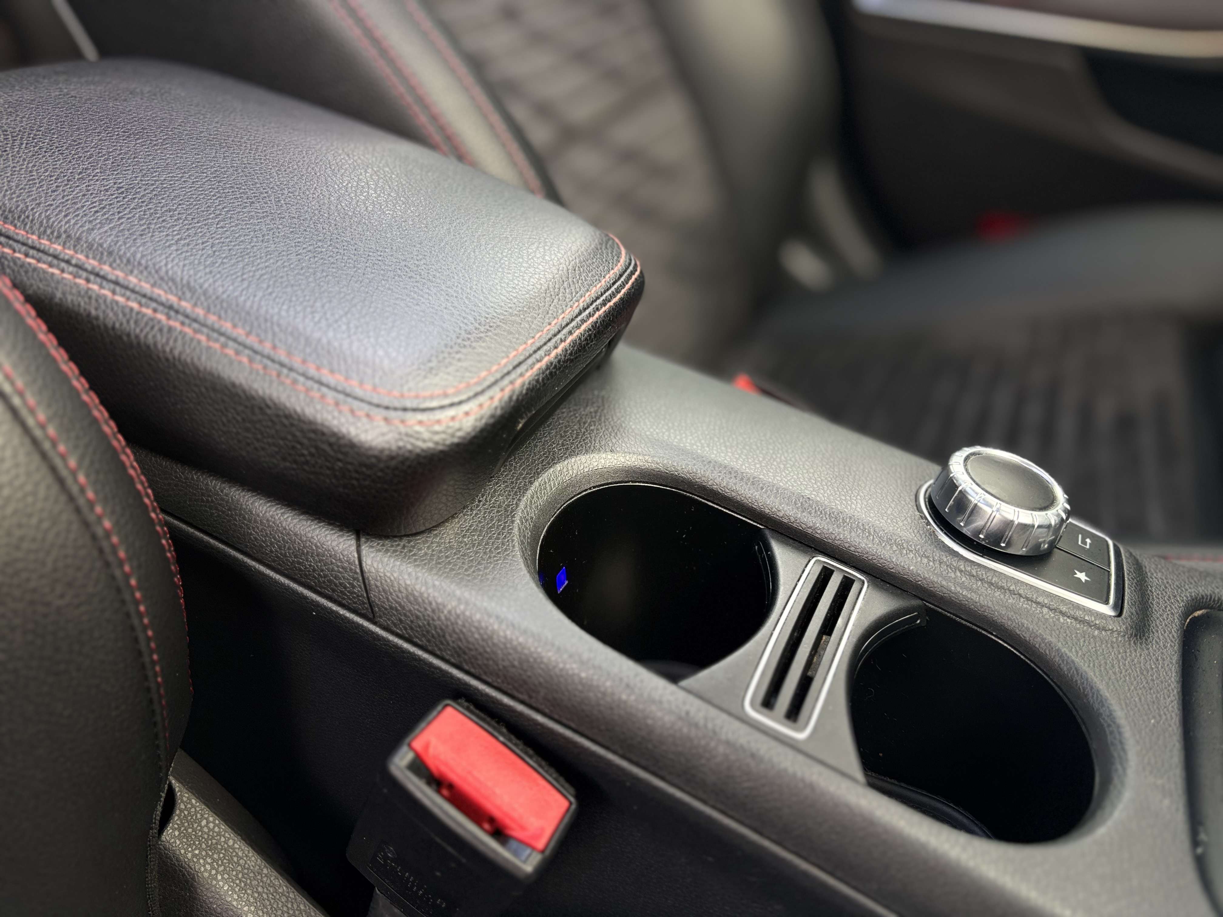 Mercedes-Benz CLA 180 CLA 180 d AMG Pack Dynamic Select Panoramisch Dak