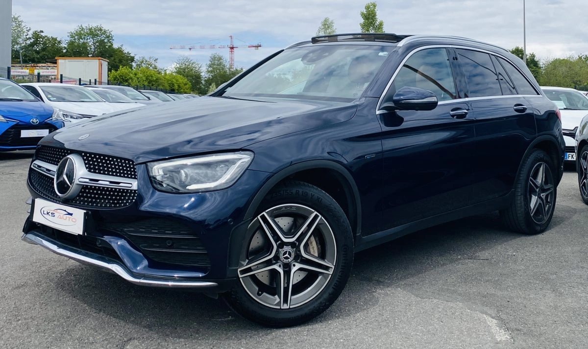 Mercedes-Benz Glc 300 DE 4MATIC AMG LINE