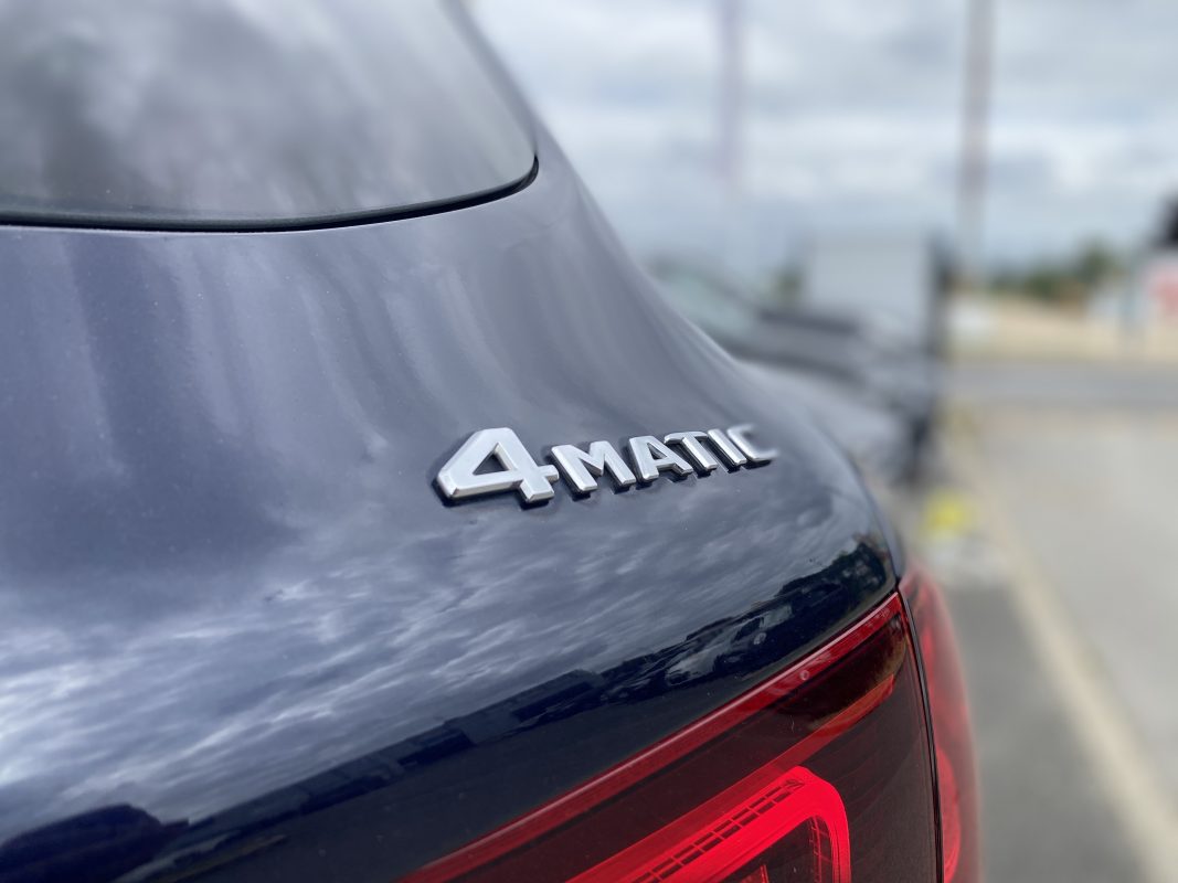 Mercedes-Benz Glc 300 DE 4MATIC AMG LINE