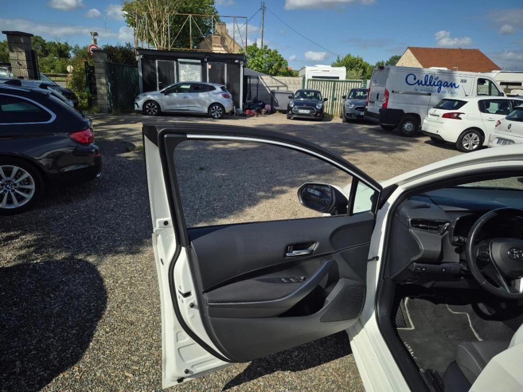 Toyota Corolla 1.8 122H 100 HYBRID DYNAMIC BUSINESS BVA