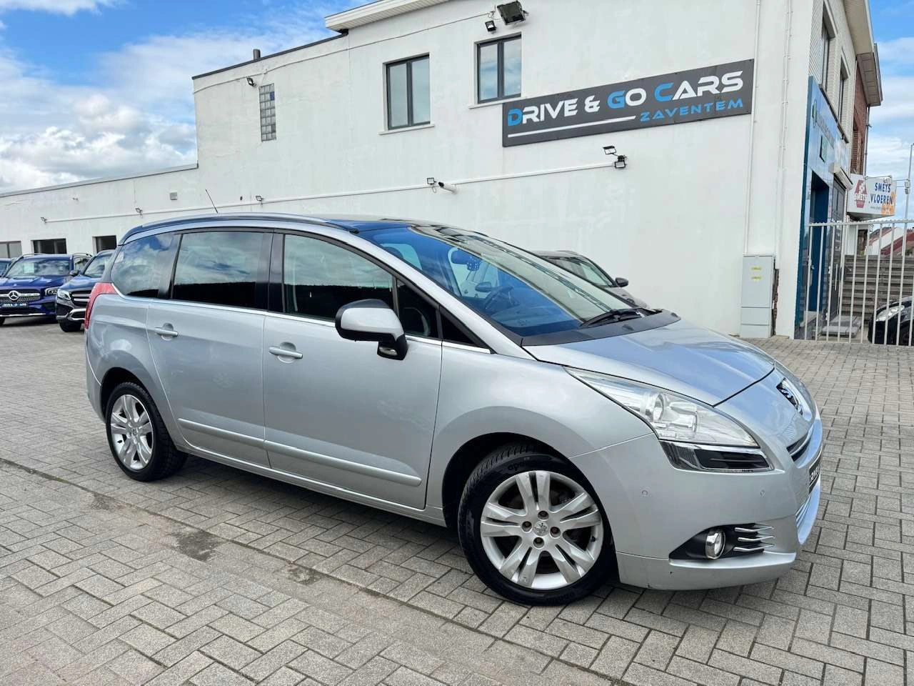 Peugeot 5008 1.6 HDi Allure - Panoramische dak - Navi