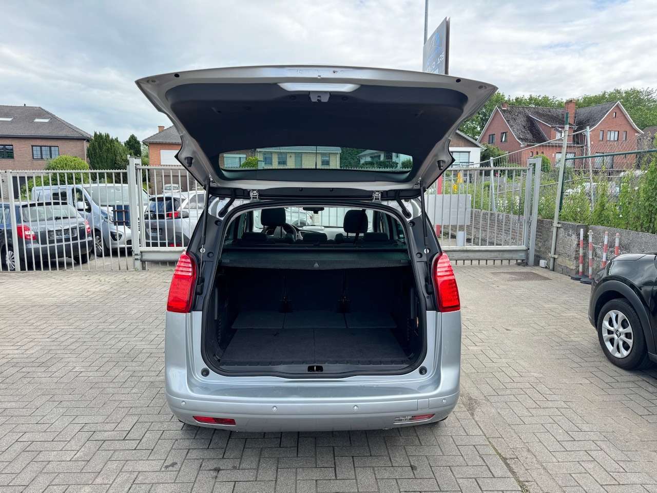 Peugeot 5008 1.6 HDi Allure - Panoramische dak - Navi