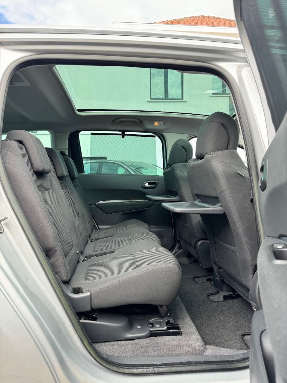 Peugeot 5008 1.6 HDi Allure - Panoramische dak - Navi