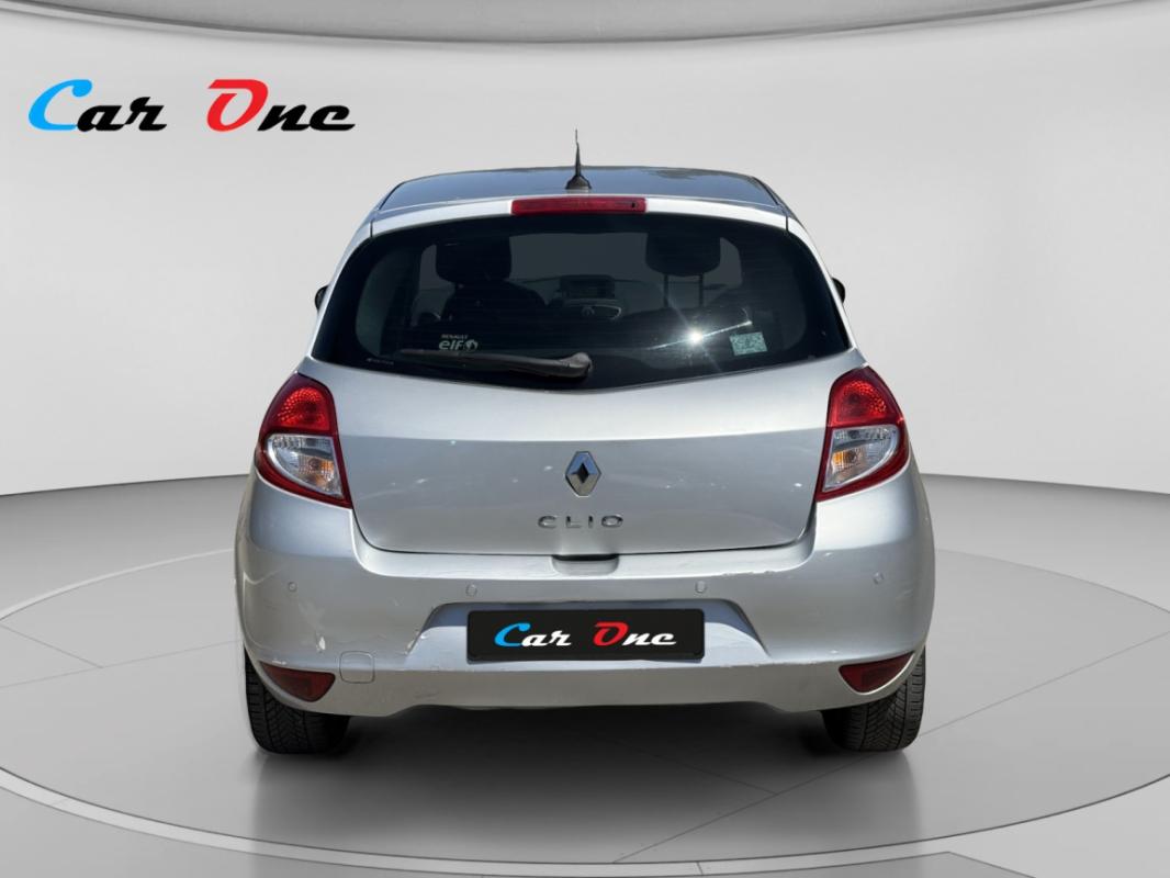 Renault Clio 1.6 16V 110 Exception Pack Cuir TomTom A