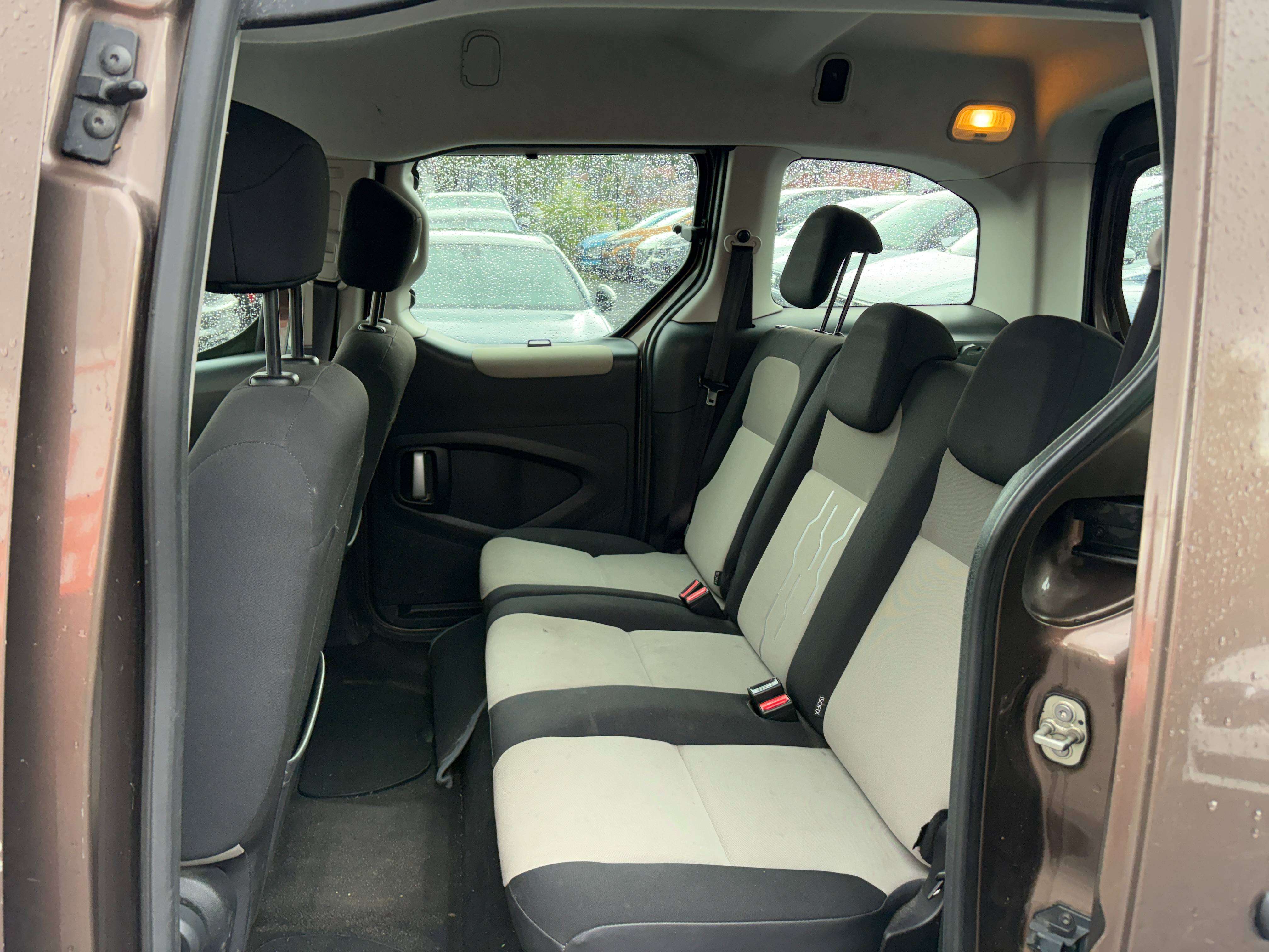 Peugeot Partner Tepee 1.6i Active