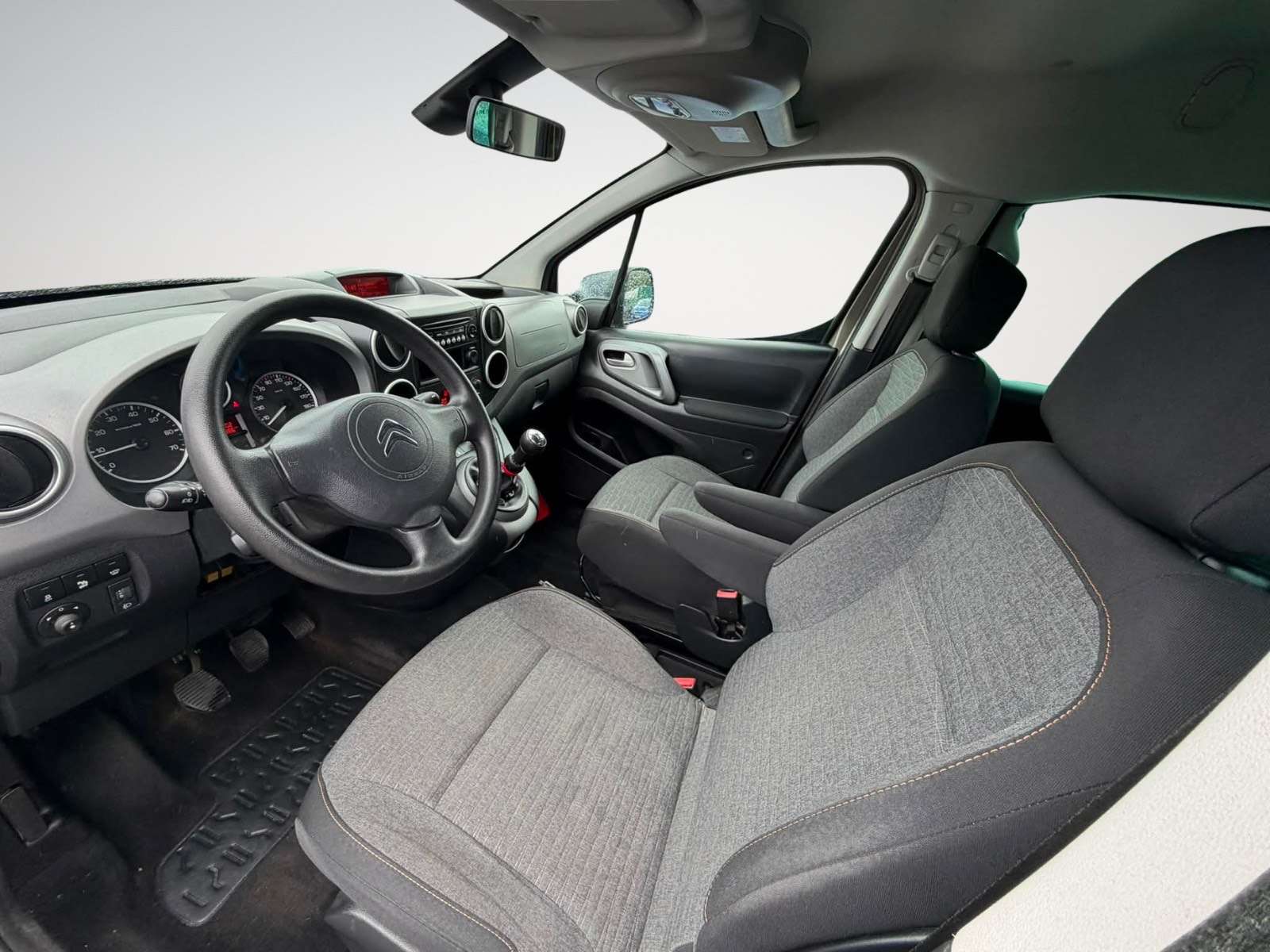 Citroen Berlingo Berlingo 1.6 BlueHDi / Clim / Radar / Attache remo
