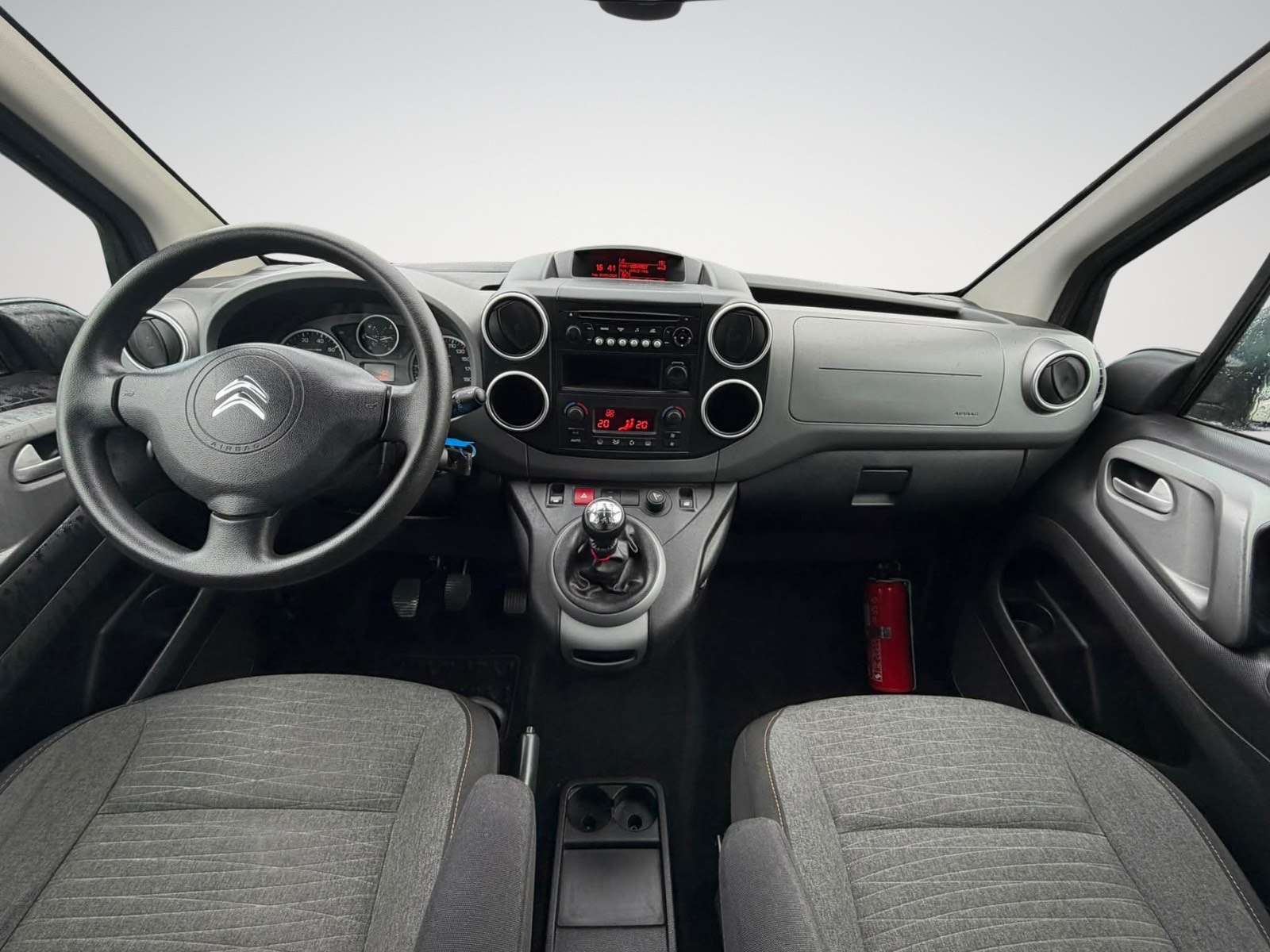Citroen Berlingo Berlingo 1.6 BlueHDi / Clim / Radar / Attache remo