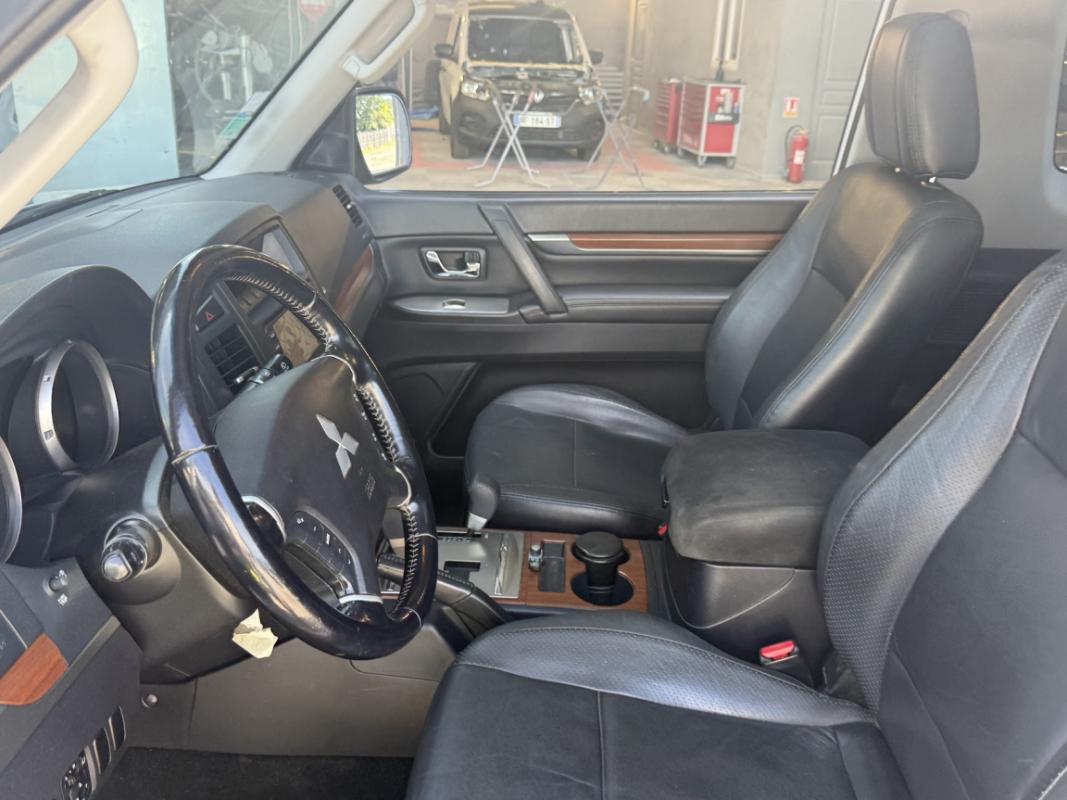 Mitsubishi Pajero COURT 3.2 DI-D 170cv 4X4 Instyle BVA
