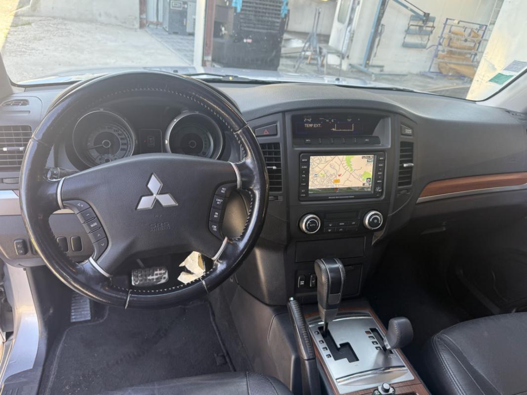 Mitsubishi Pajero COURT 3.2 DI-D 170cv 4X4 Instyle BVA