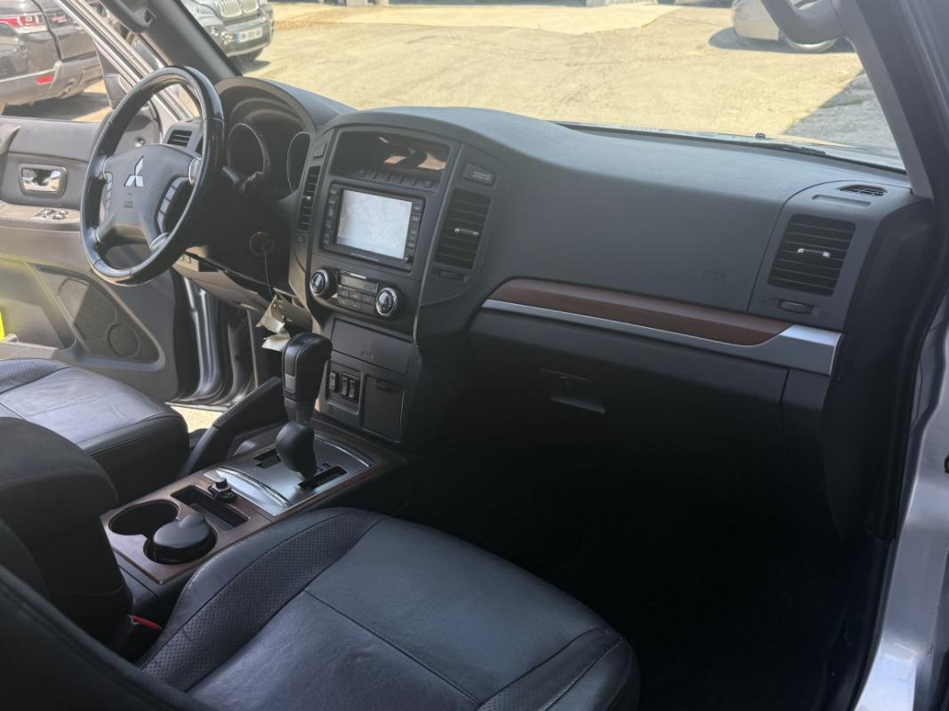 Mitsubishi Pajero COURT 3.2 DI-D 170cv 4X4 Instyle BVA