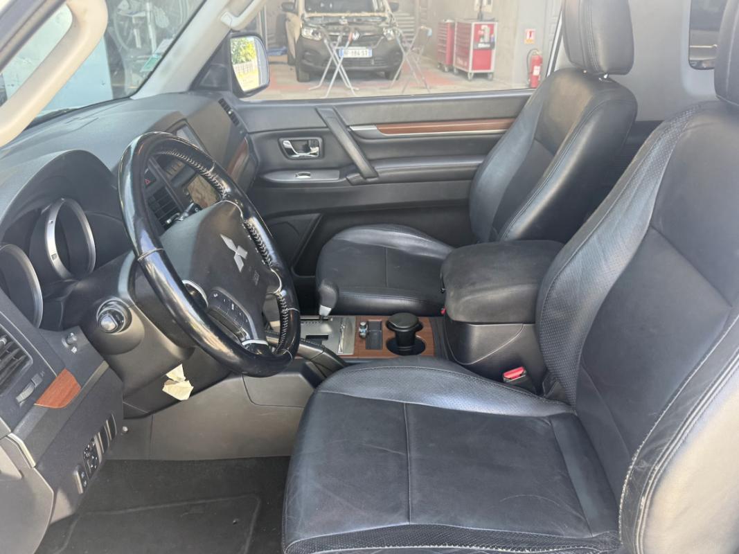 Mitsubishi Pajero COURT 3.2 DI-D 170cv 4X4 Instyle BVA