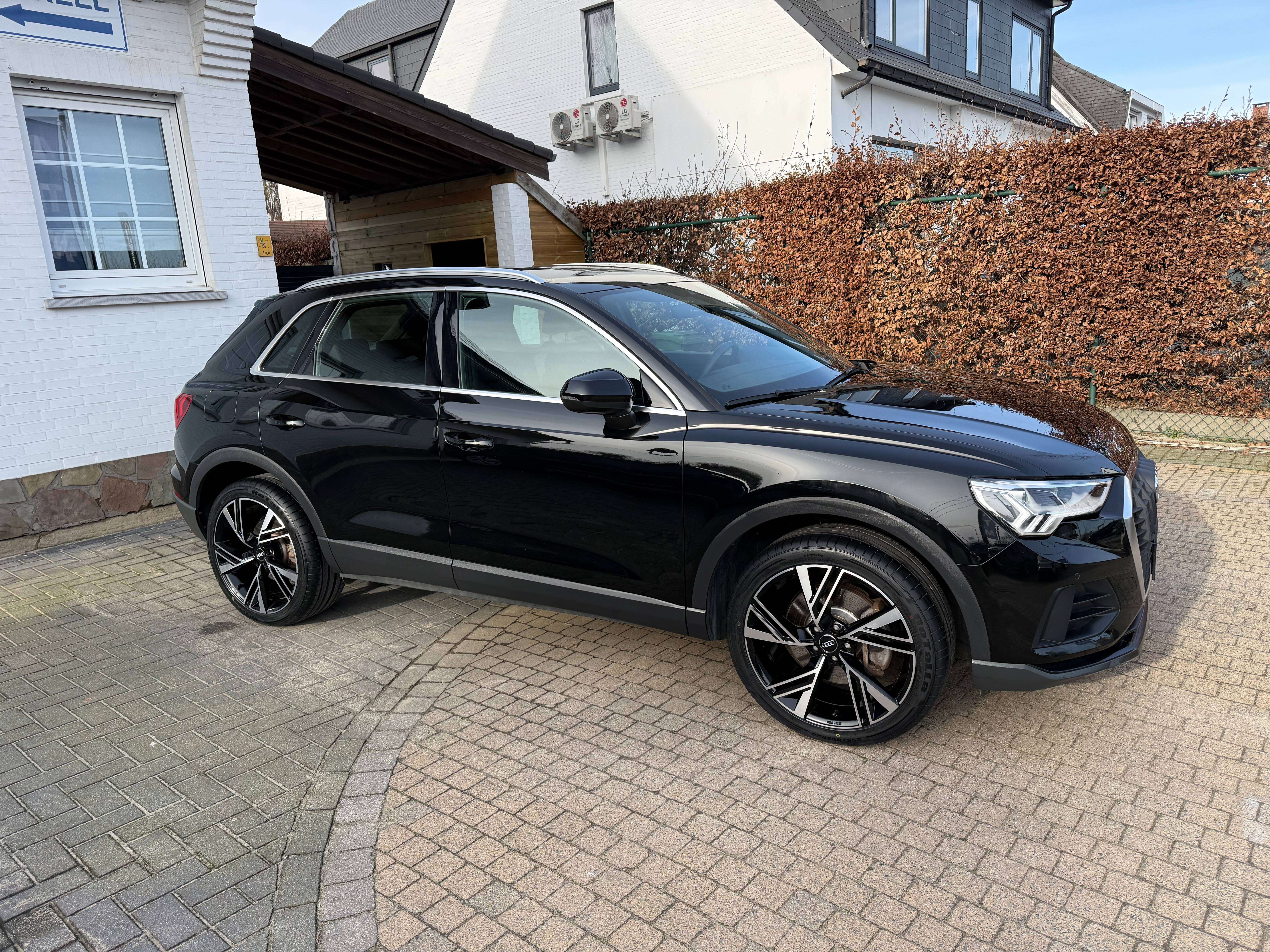 Audi Q3 Q3 PHEV 45 TFSIe  S tronic (180 kW)/Navi/Leder/lane assist/cruise ct/zetelverwarmingpdc V&A