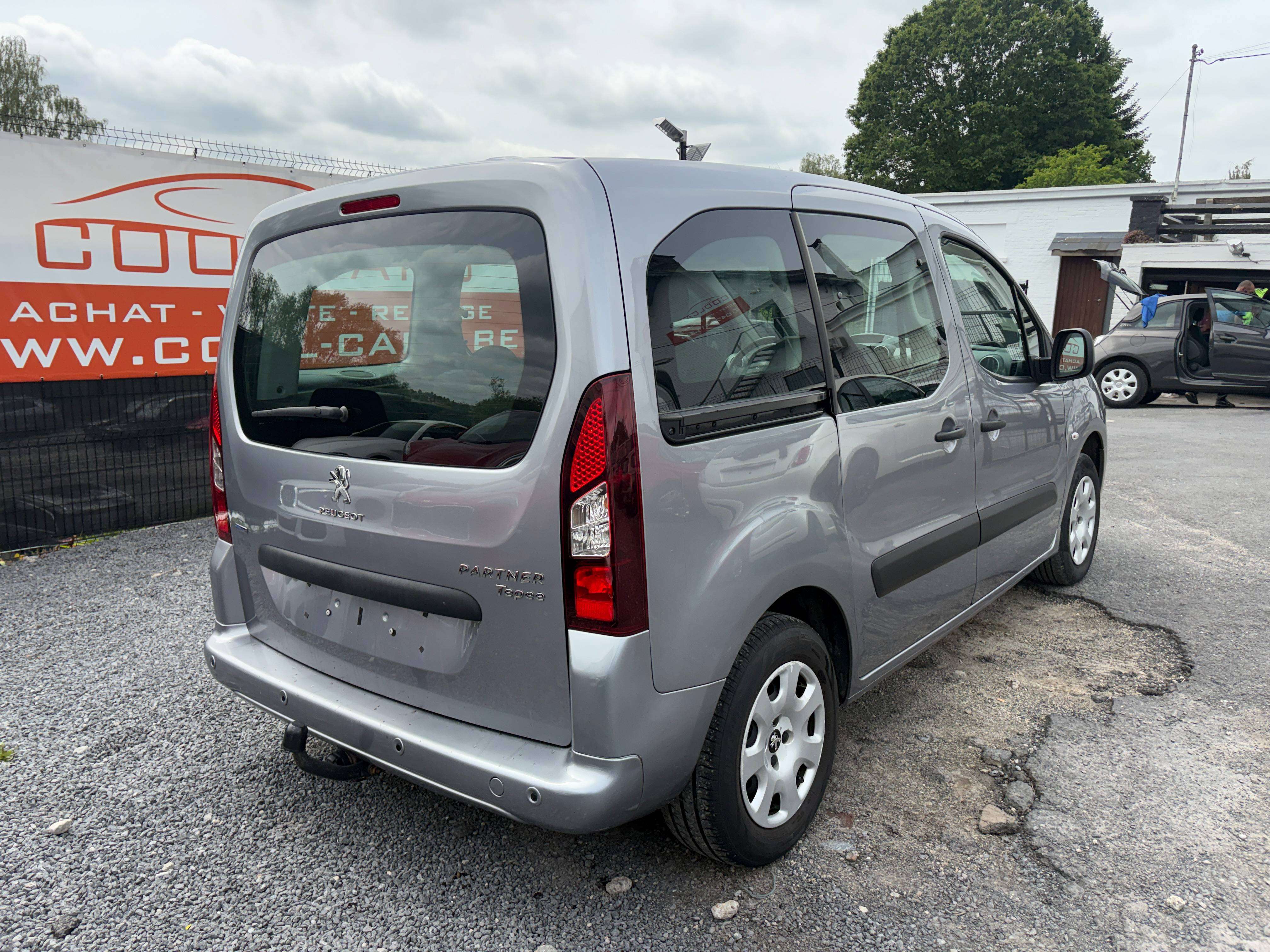 Peugeot Partner Tepee 1.2 Active - EU6 - GARANTIE 1AN -
