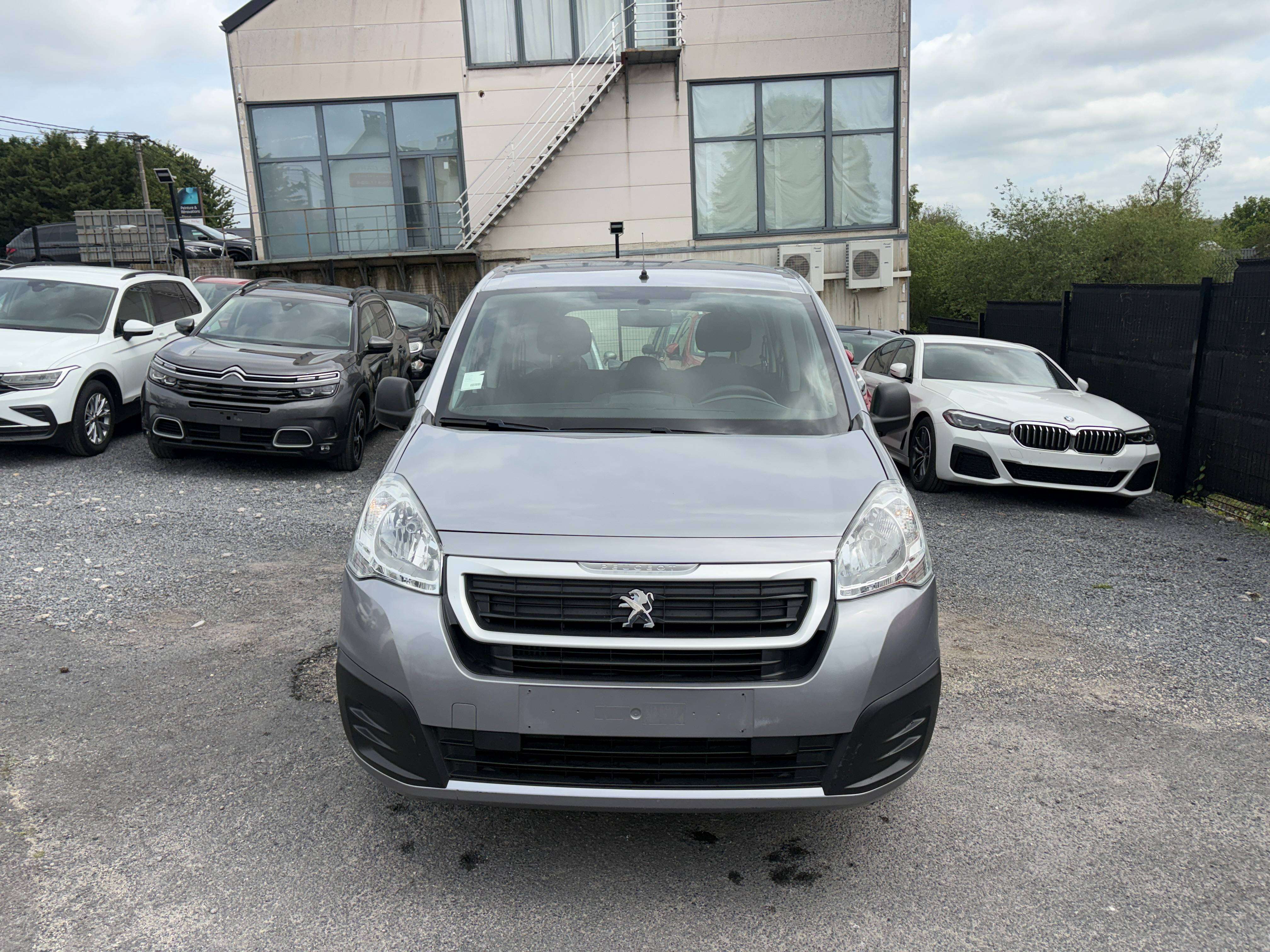 Peugeot Partner Tepee 1.2 Active - EU6 - GARANTIE 1AN -