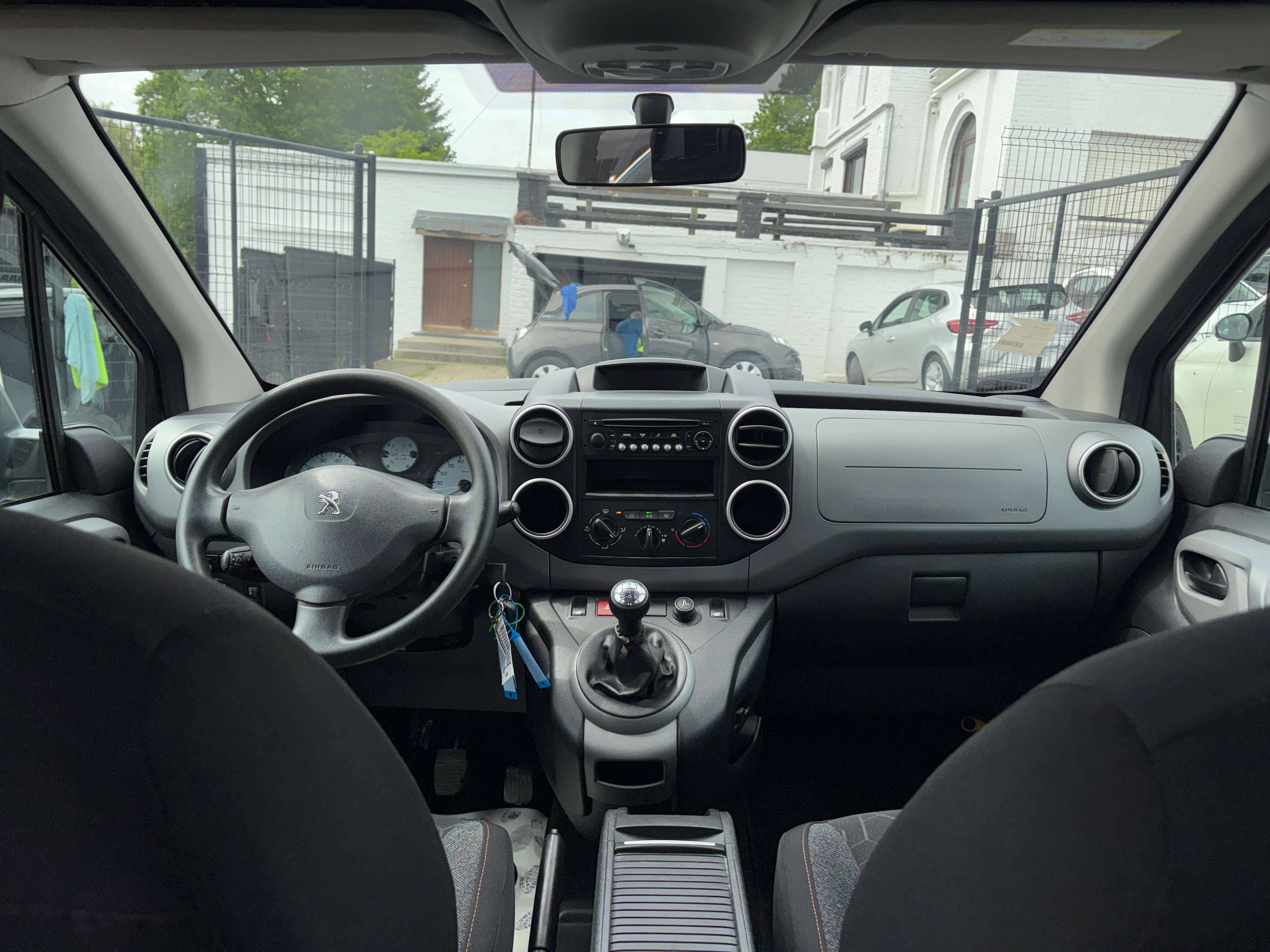 Peugeot Partner Tepee 1.2 Active - EU6 - GARANTIE 1AN -