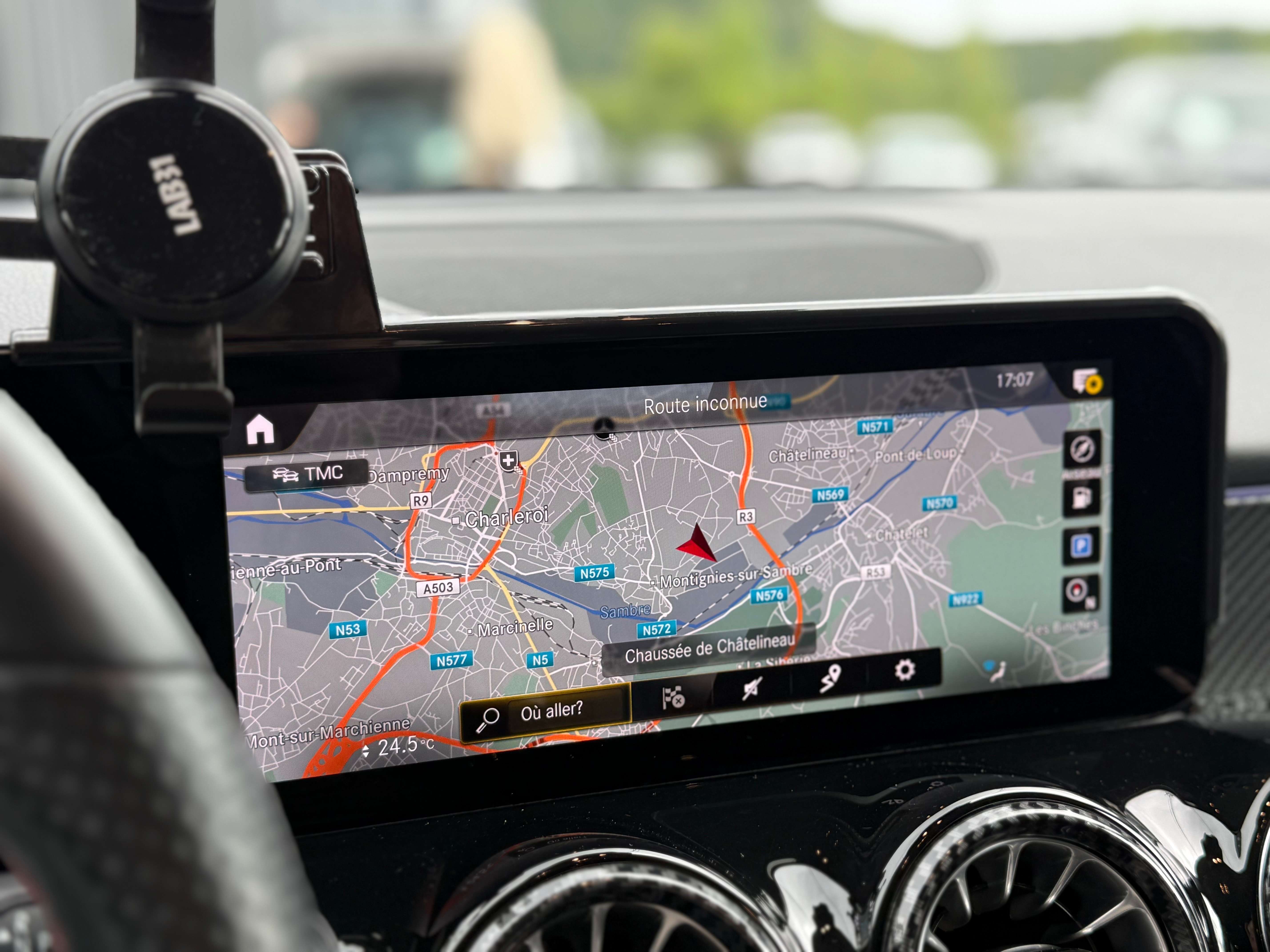 Mercedes-Benz GLB 180 PACK AMG - COCKPIT - LINE ASSIST - ANGLES MORT - GARANTIE 12MOIS