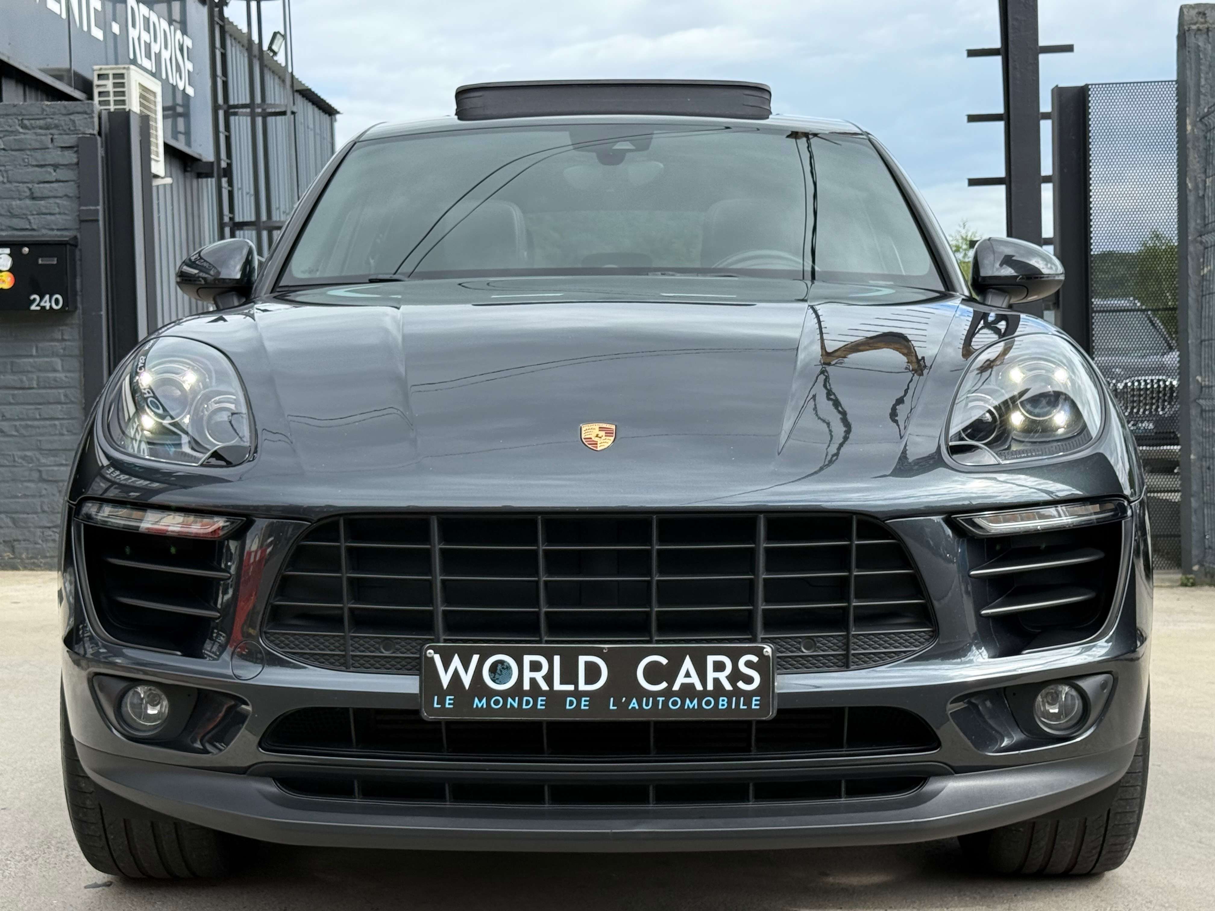 Porsche Macan 2.0 Turbo PDK SPORT DESIGN - PACK CHRONO- TOIT PANO - EXHAUST SPORT - CAMERA - LINE ASSIST - FULL OPTIONS- CARNET COMPLET
