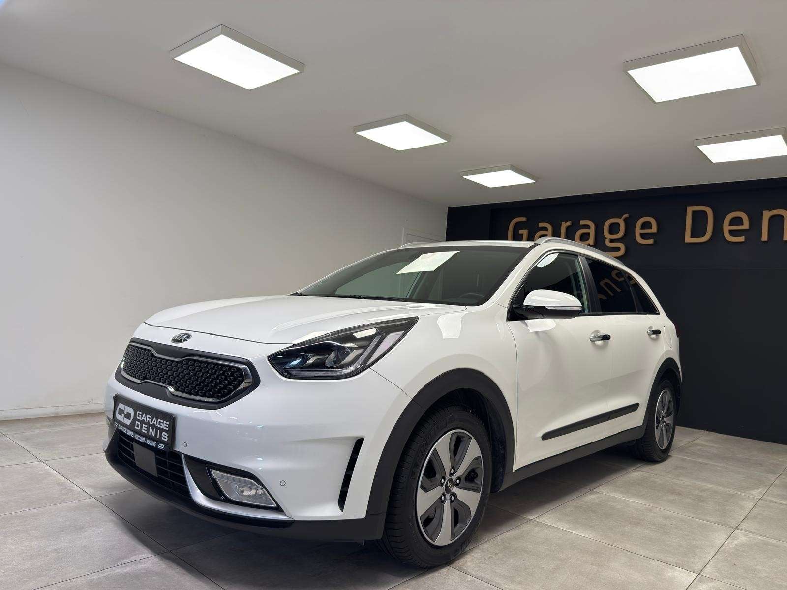 Kia Niro Sense**TOIT OUVRANT**GPS**BOITE AUTO**CAMERA**GARA