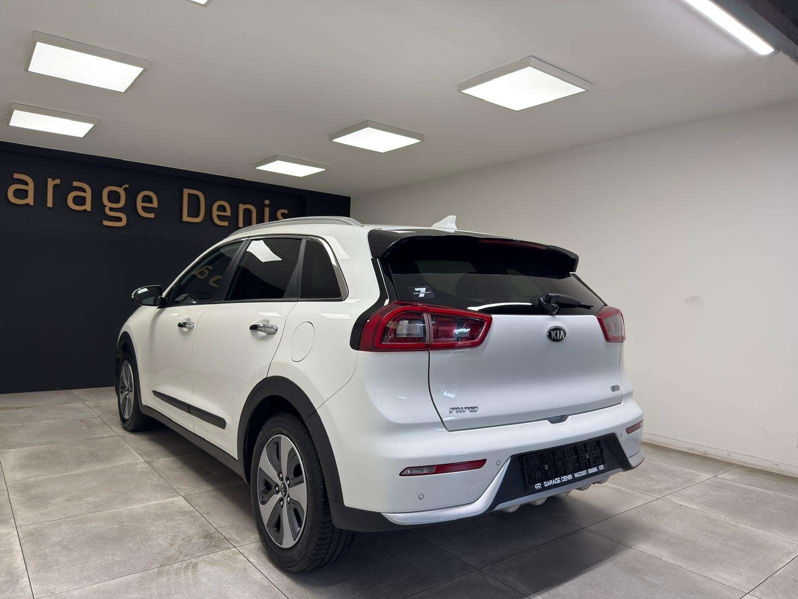 Kia Niro Sense**TOIT OUVRANT**GPS**BOITE AUTO**CAMERA**GARA