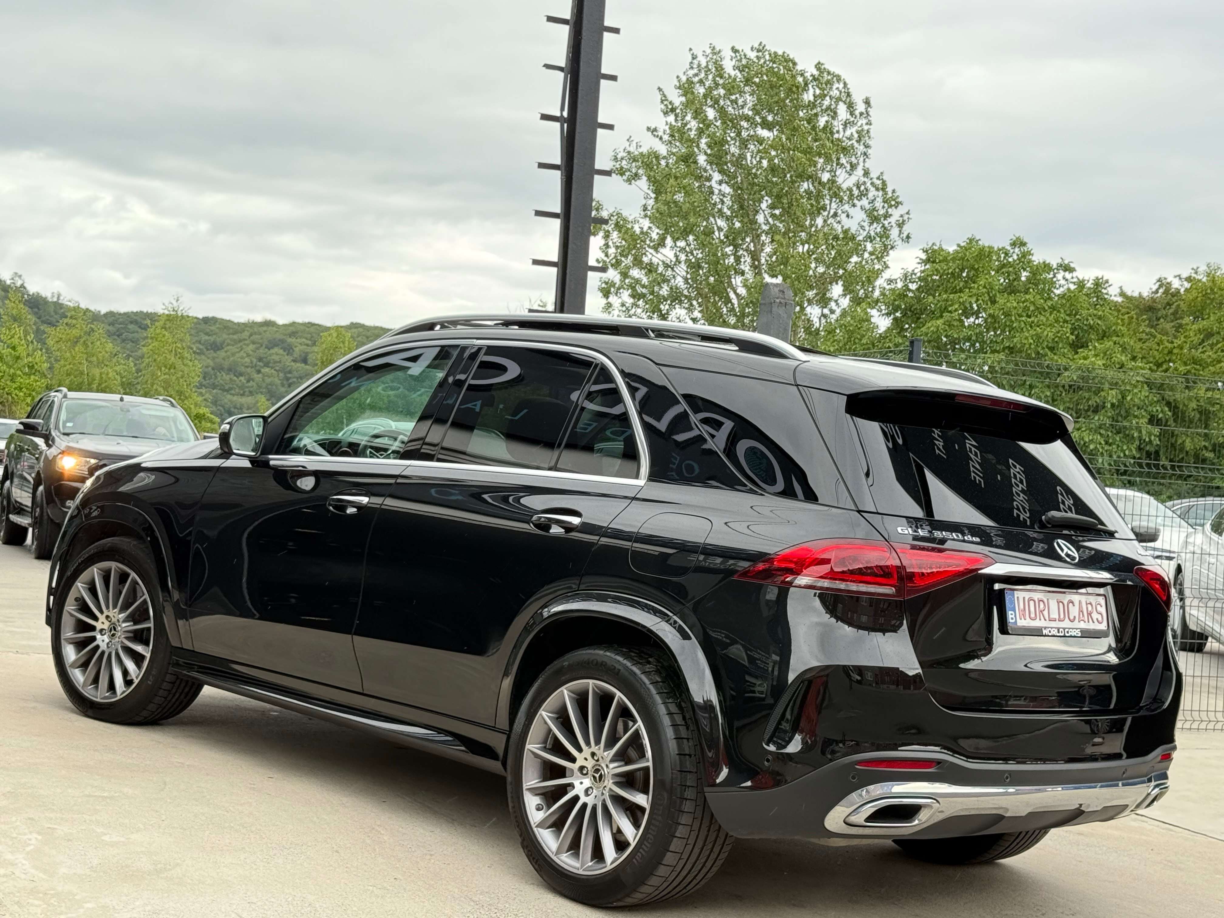 Mercedes-Benz GLE 350 de 4-Matic PHEV PACK AMG- TVAC/BTW-IN - TOIT PANO - COCKPIT - CAM360°- FRONT ASSIST - KEYLESS - BURMESTER - FULL OPTIONS-