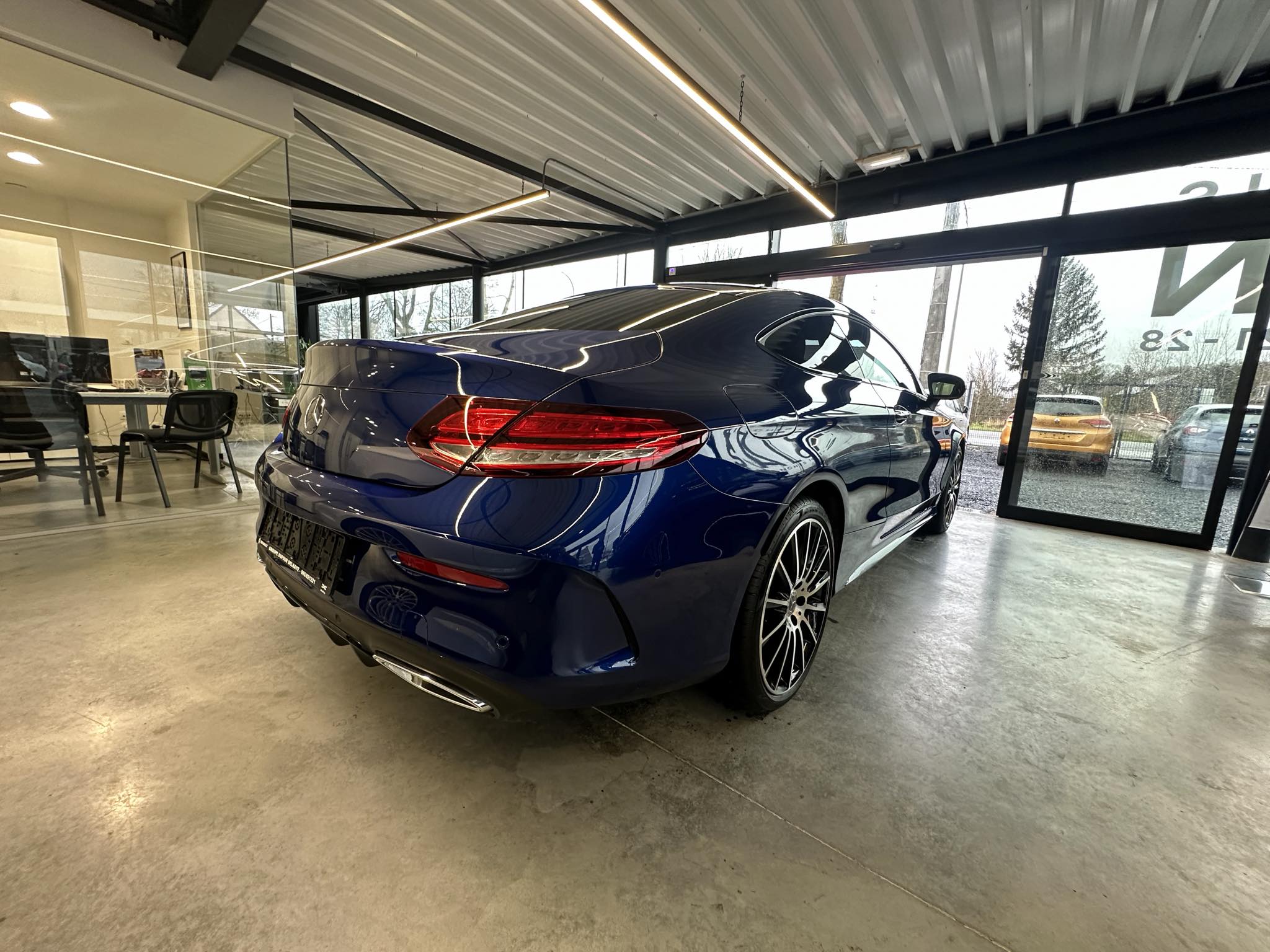 Mercedes-Benz Classe C IV (2) COUPE 220 D AMG LINE 9G-TRONIC