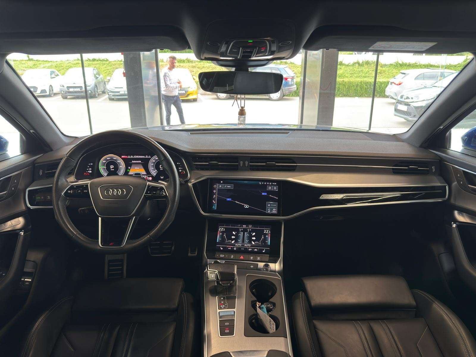 Audi A6 Avant PHEV 55 TFSI S line**TVA**Toit Ouvrant**Boit