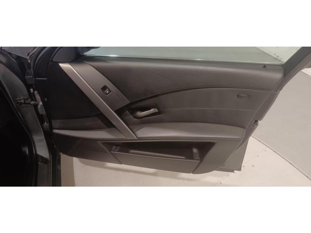 Bmw Serie 5 520d DPF Sport BERLINE E60 PHASE 1