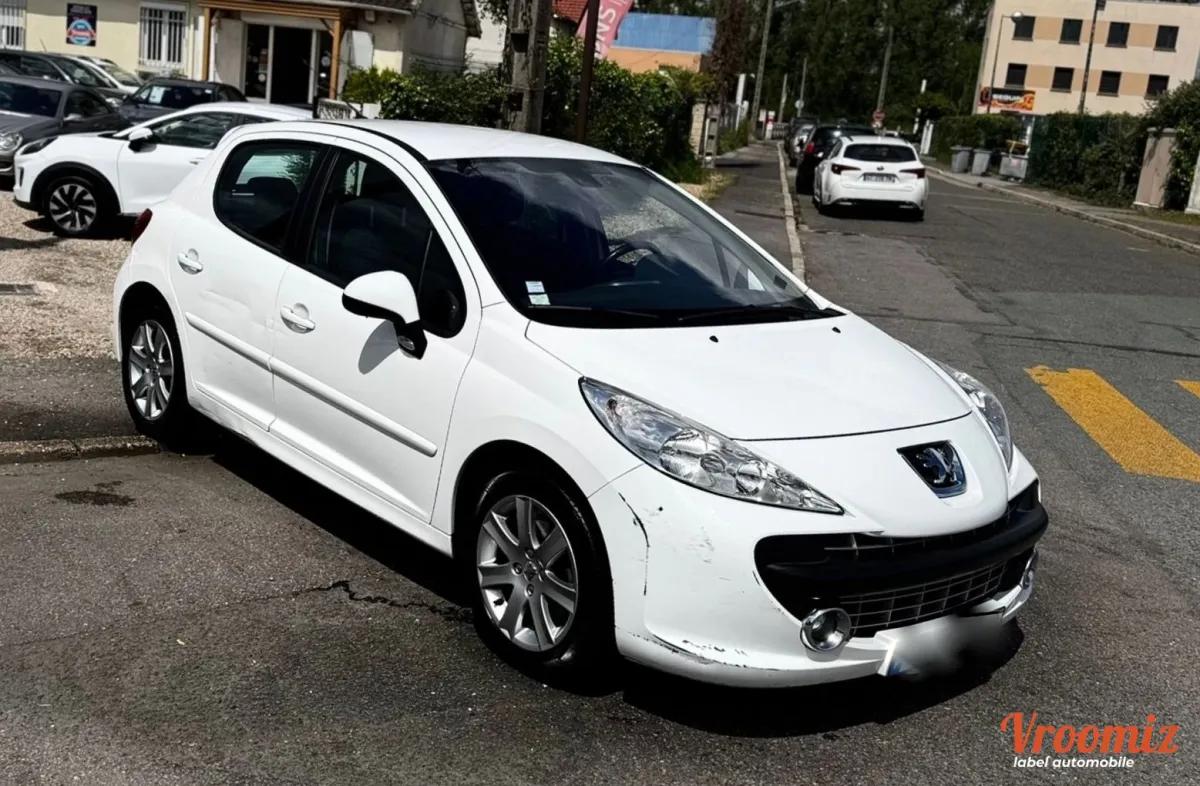 Peugeot 207 1.6i 110CV SPORT 1 ERE MAIN ENTRETIEN COMPLET