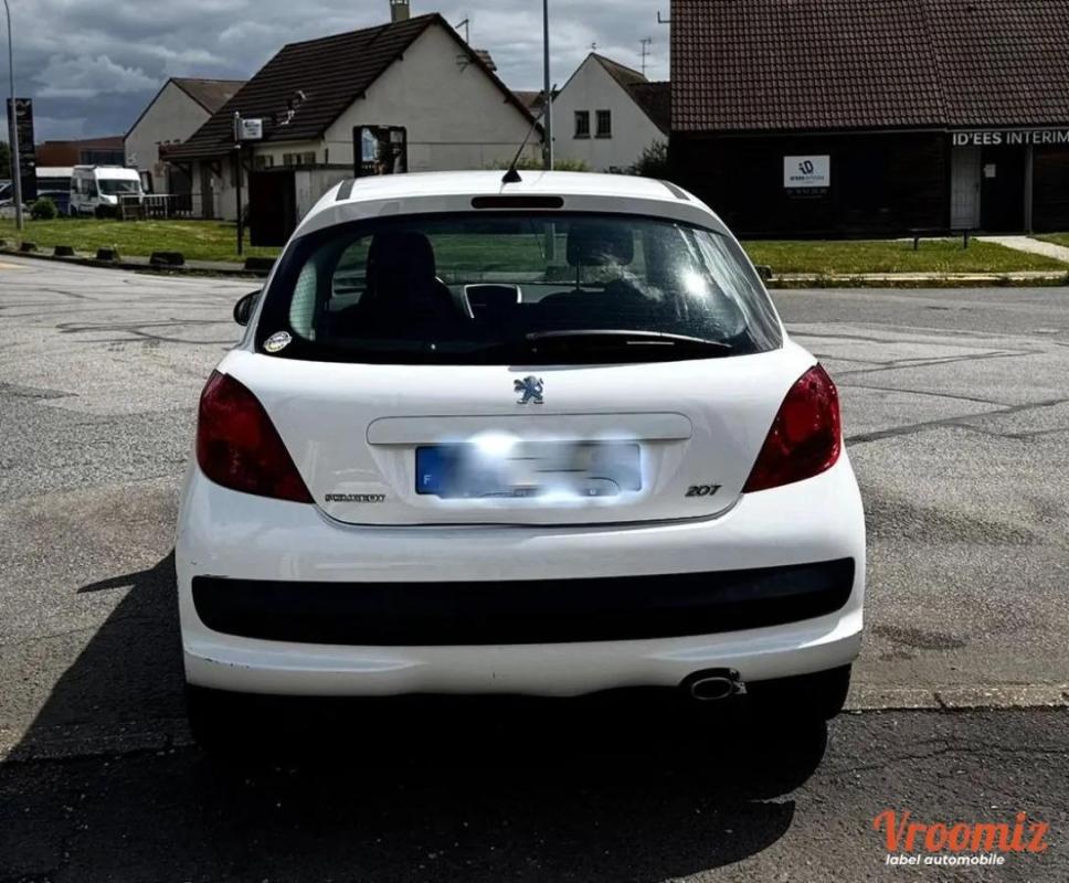 Peugeot 207 1.6i 110CV SPORT 1 ERE MAIN ENTRETIEN COMPLET