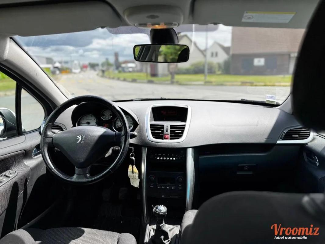 Peugeot 207 1.6i 110CV SPORT 1 ERE MAIN ENTRETIEN COMPLET