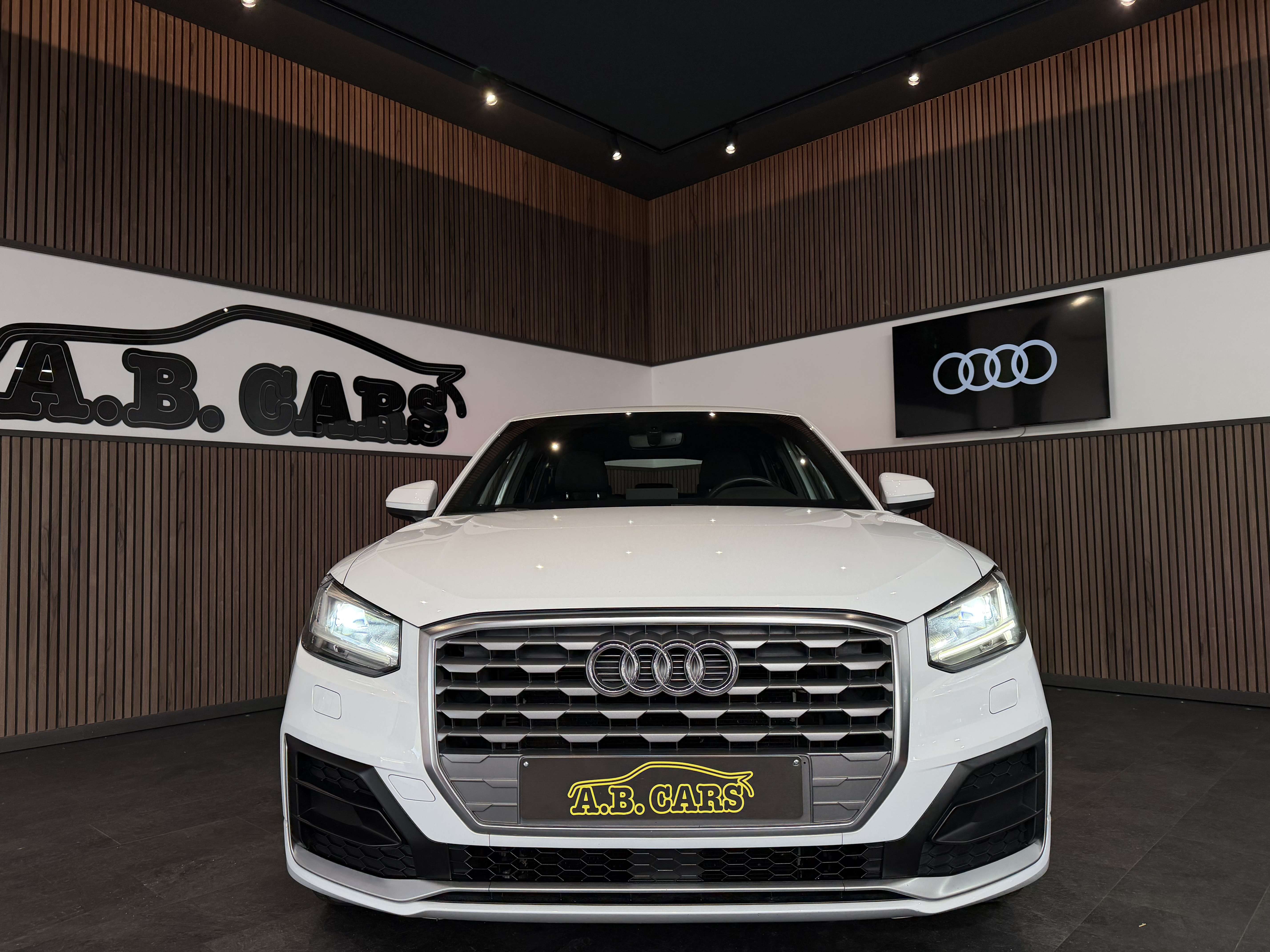 Audi Q2 1.6 TDi S Line S tronic - GARANTIE 12MOIS