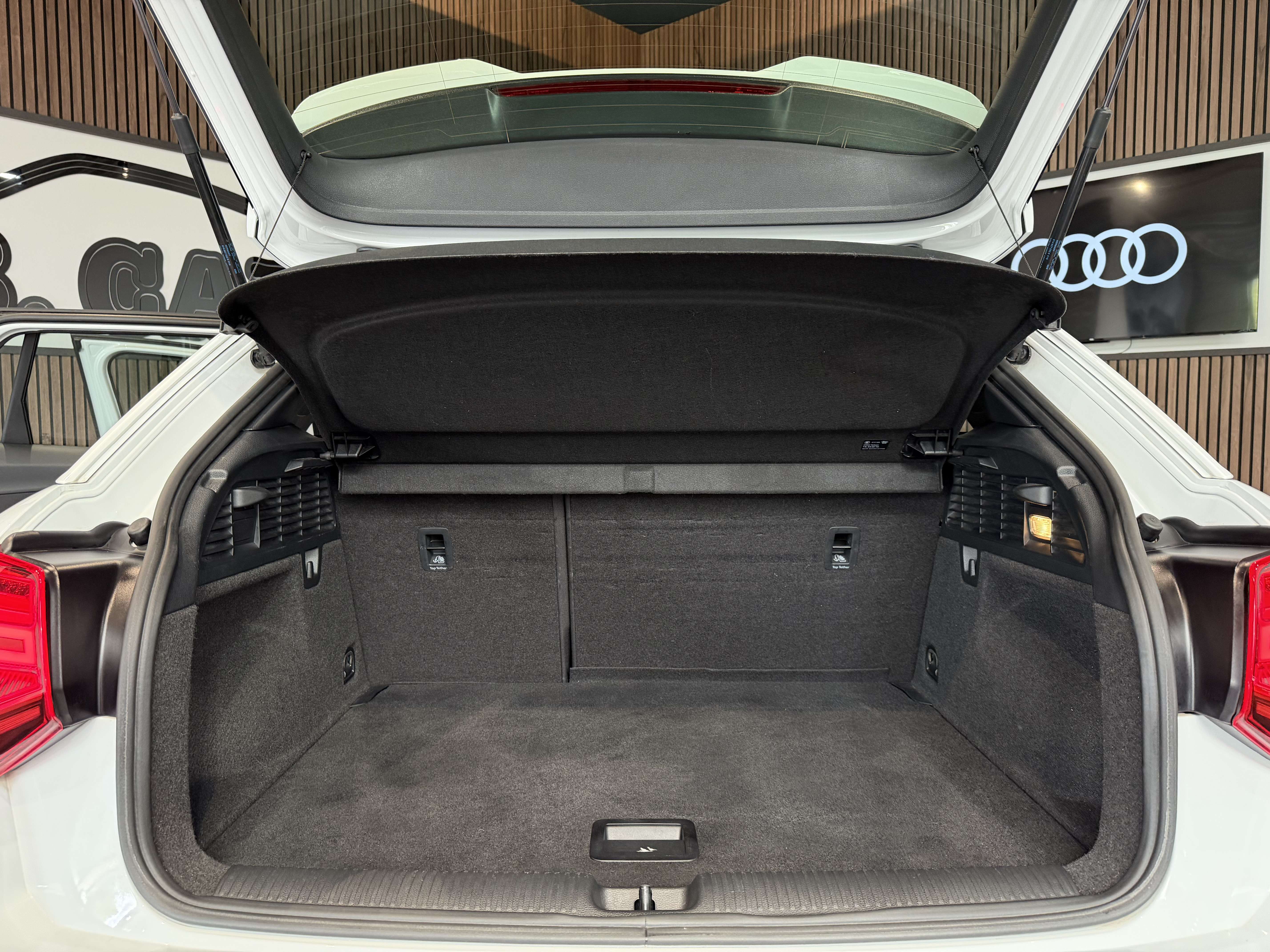 Audi Q2 1.6 TDi S Line S tronic - GARANTIE 12MOIS
